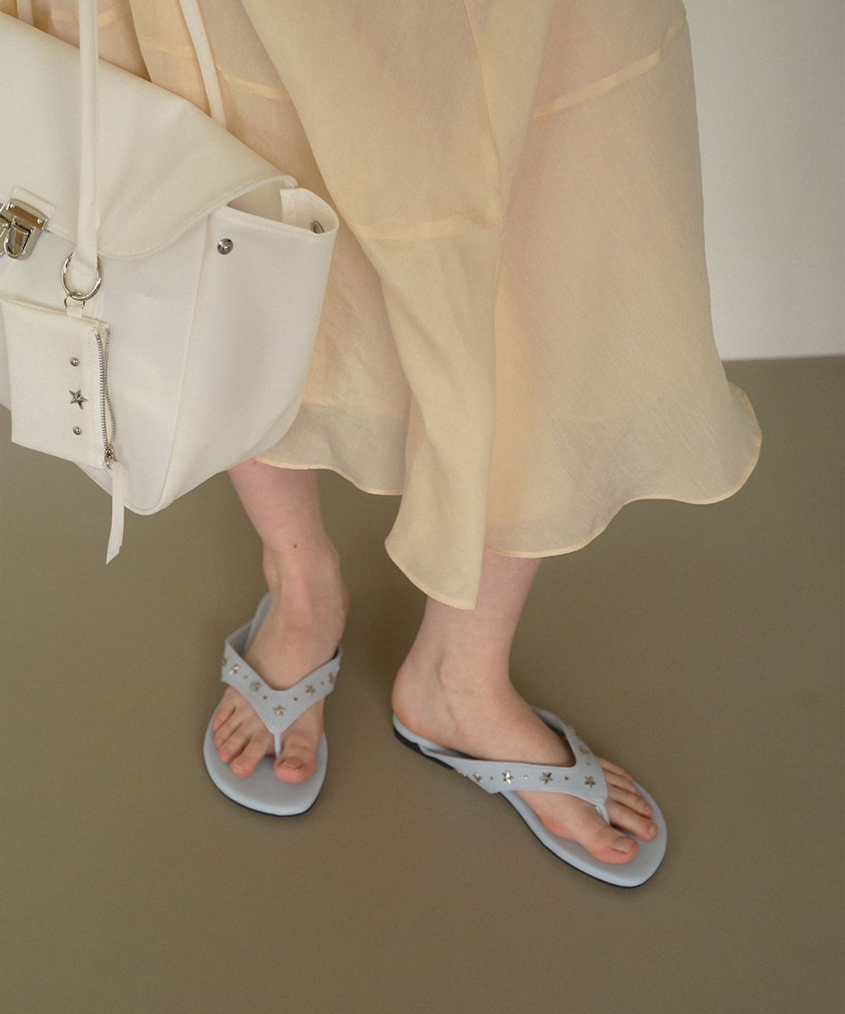옴니포턴트(OMNIPOTENT) (225)omn Candy Flip-Flops _3colors