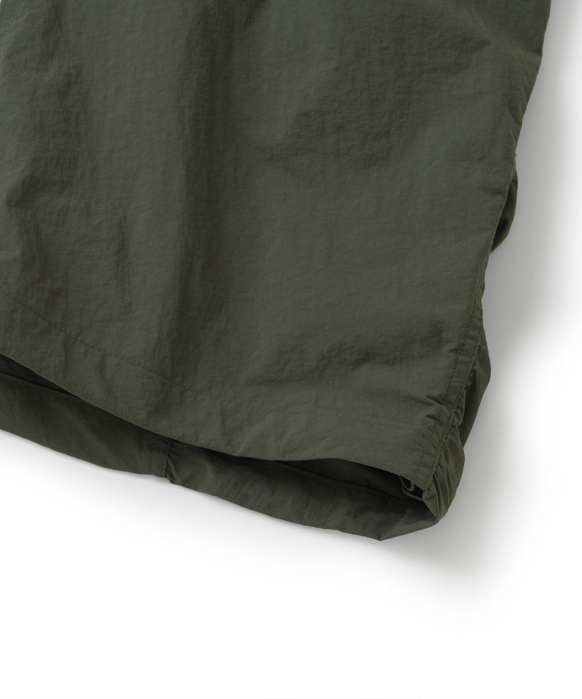 낫포너드(NOT4NERD) Shirring Panel Curved Nylon Cargo Pants - Khaki