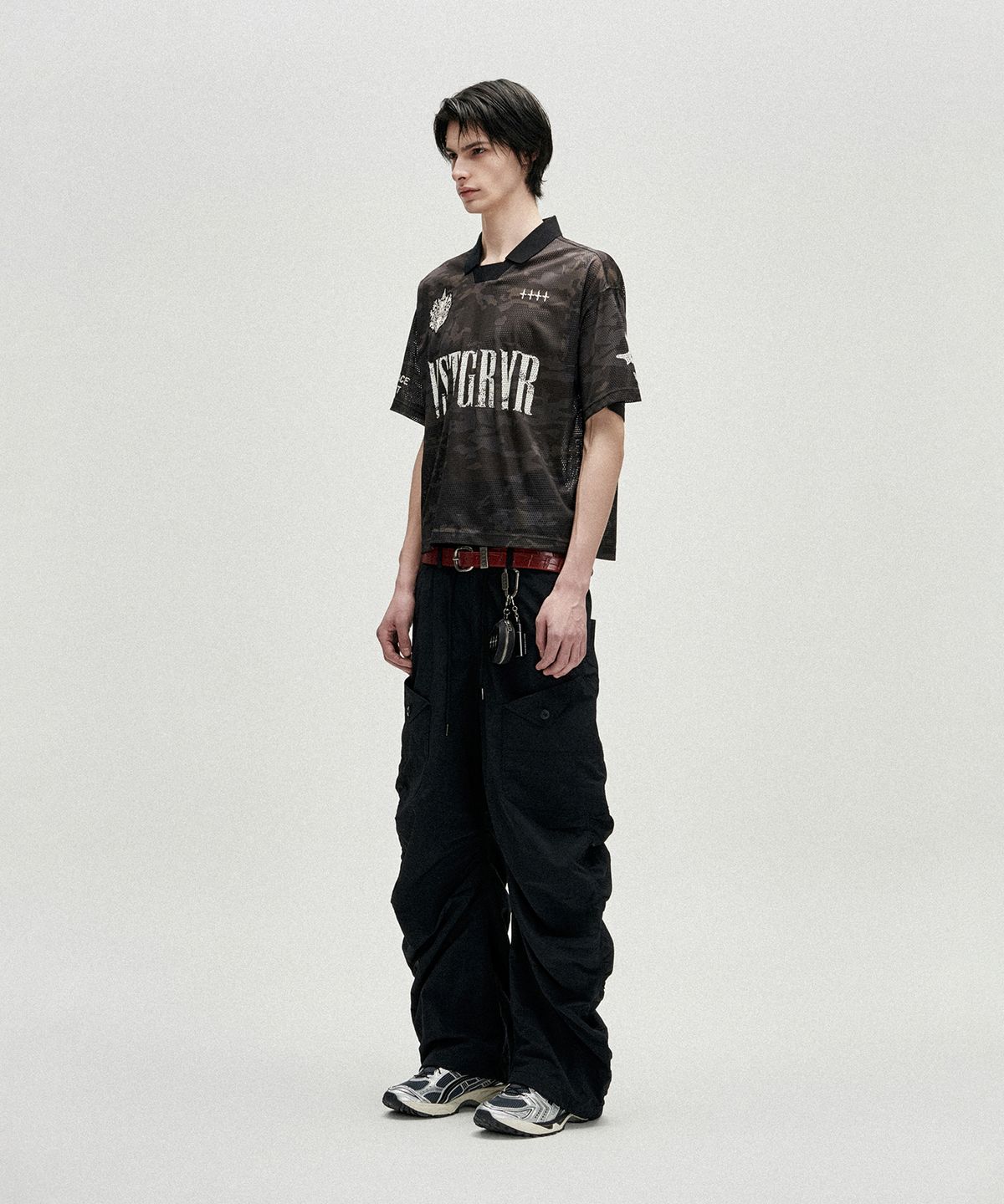 낫포너드(NOT4NERD) Shirring Panel Curved Nylon Cargo Pants - Black