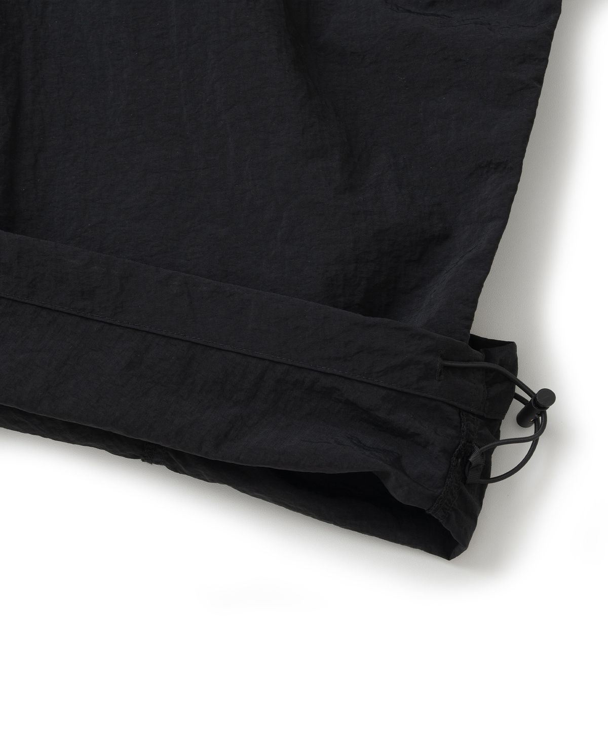 낫포너드(NOT4NERD) Shirring Panel Curved Nylon Cargo Pants - Black