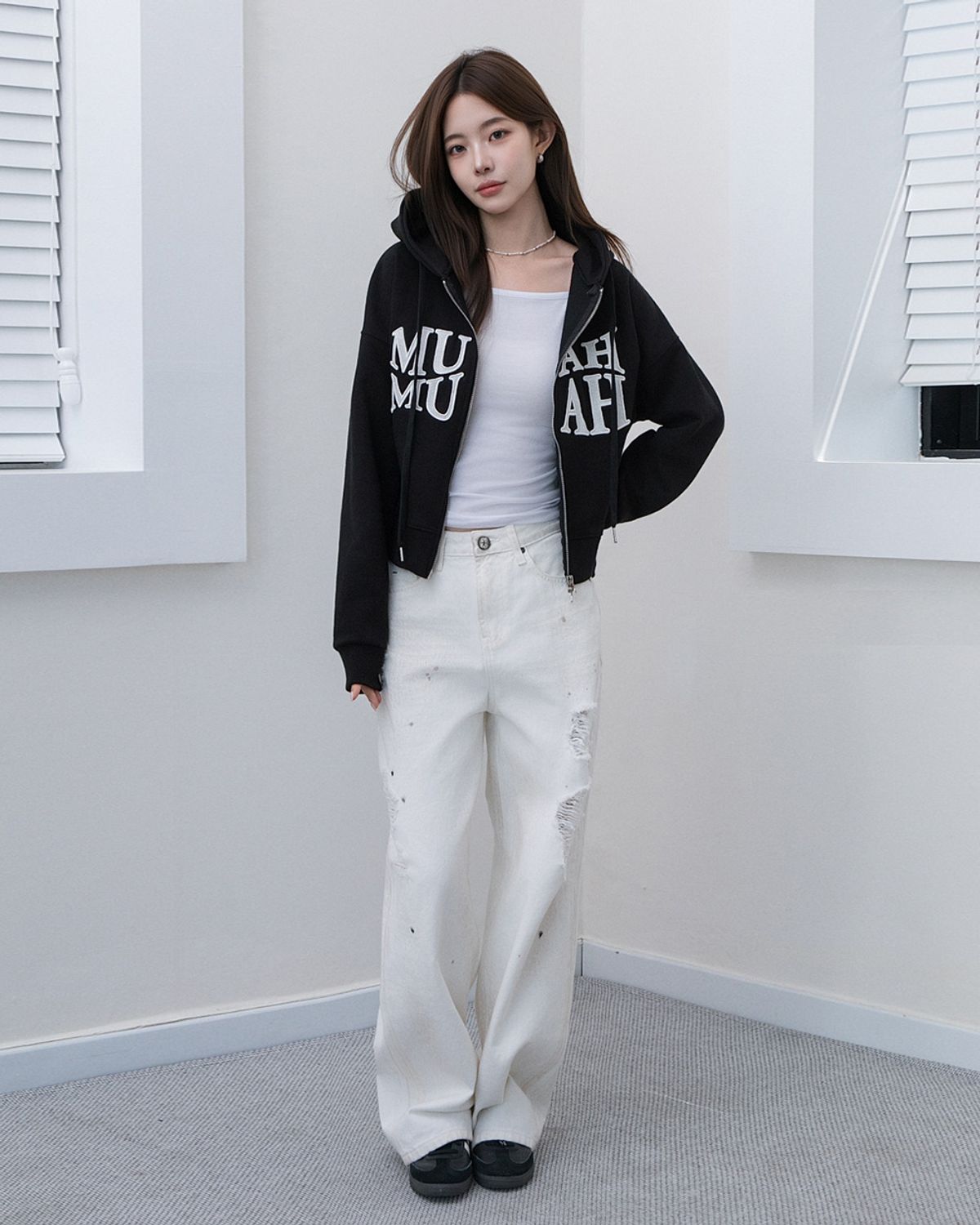 무아무아(MUAHMUAH) 웨이브 볼드 스티치 후드집업 [블랙]