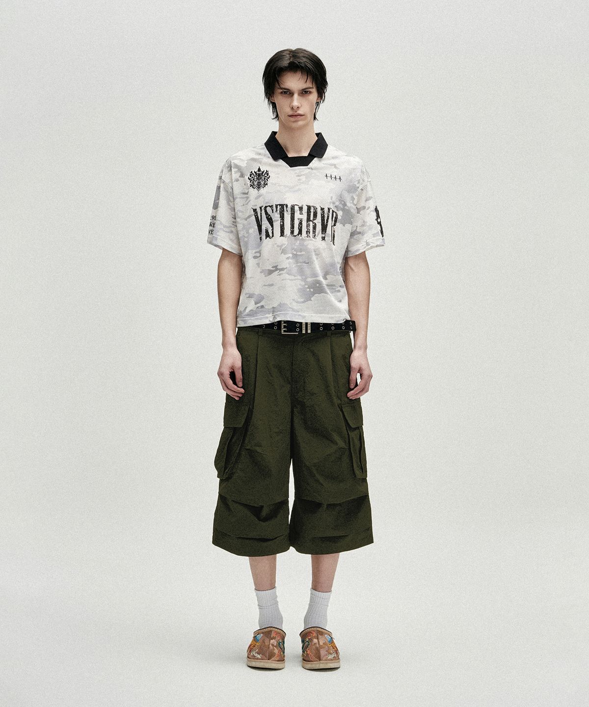 낫포너드(NOT4NERD) Knee Tuck Parachute Cargo Bermuda Shorts - Khaki