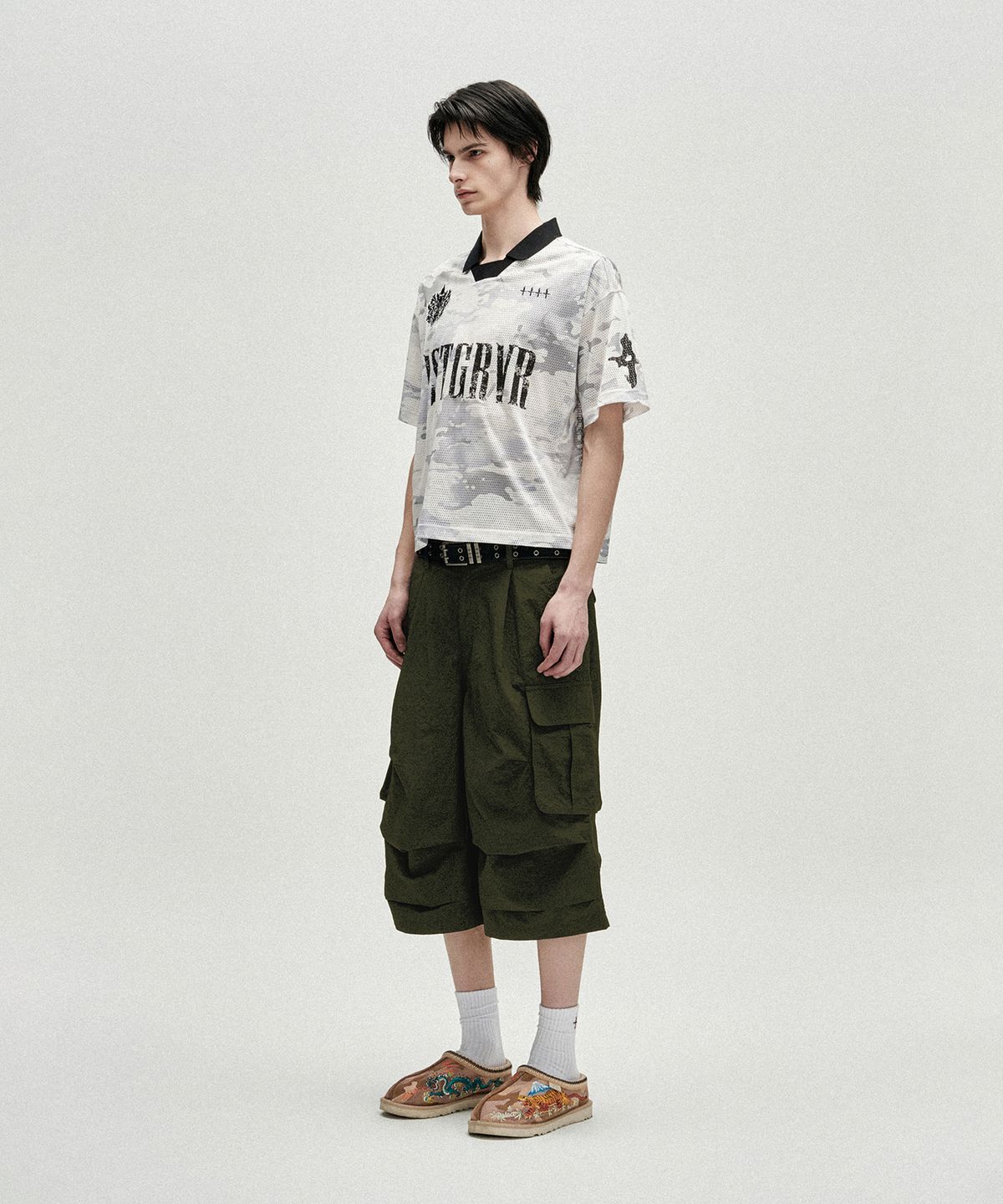 낫포너드(NOT4NERD) Knee Tuck Parachute Cargo Bermuda Shorts - Khaki