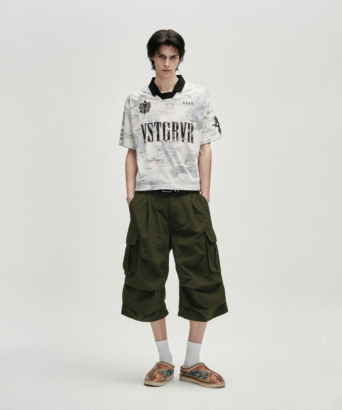 낫포너드(NOT4NERD) Knee Tuck Parachute Cargo Bermuda Shorts - Khaki