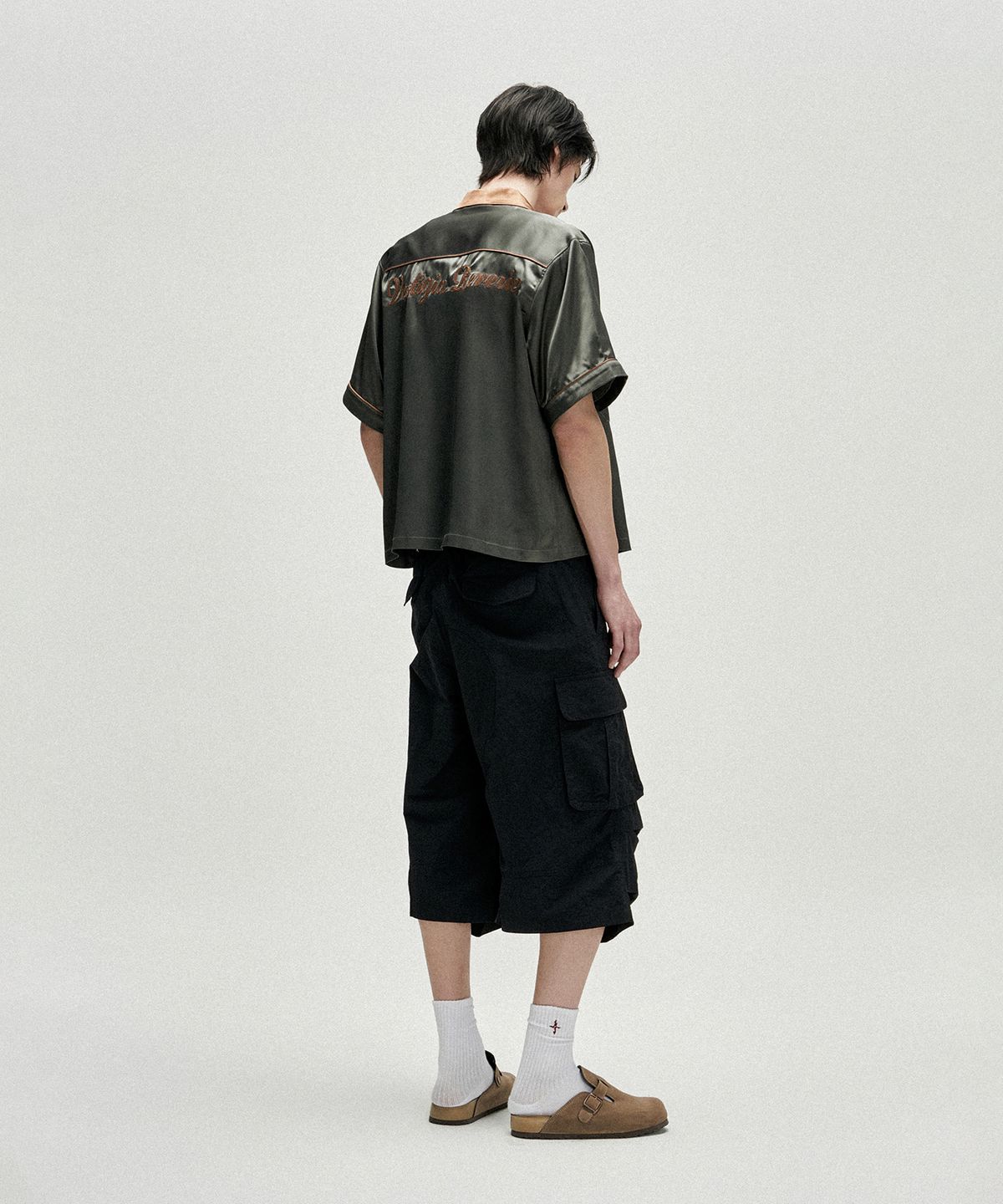 낫포너드(NOT4NERD) Knee Tuck Parachute Cargo Bermuda Shorts - Black
