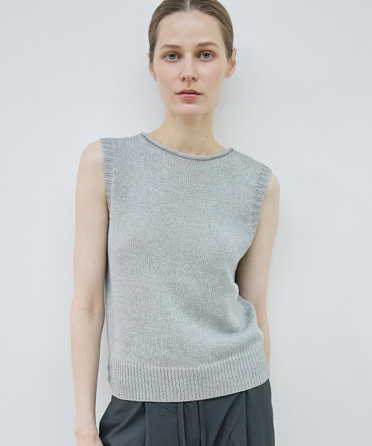 누토프(NUTOFFE) Weave Sleeveless Knit_Gray
