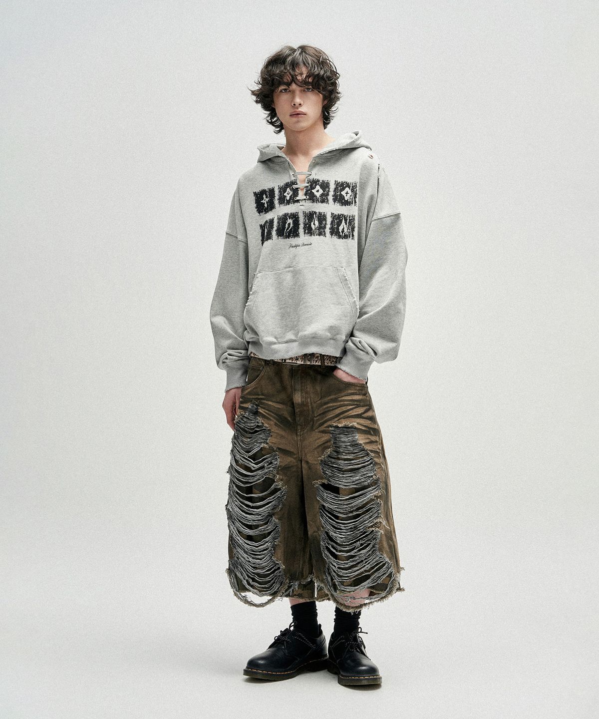 낫포너드(NOT4NERD) Camo Layered Distressed Bermuda Denim Shorts - Beige