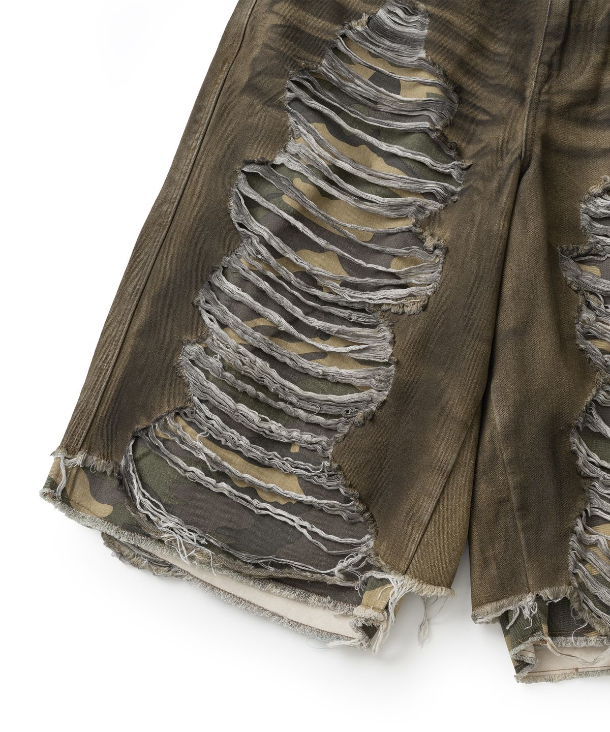 낫포너드(NOT4NERD) Camo Layered Distressed Bermuda Denim Shorts - Beige