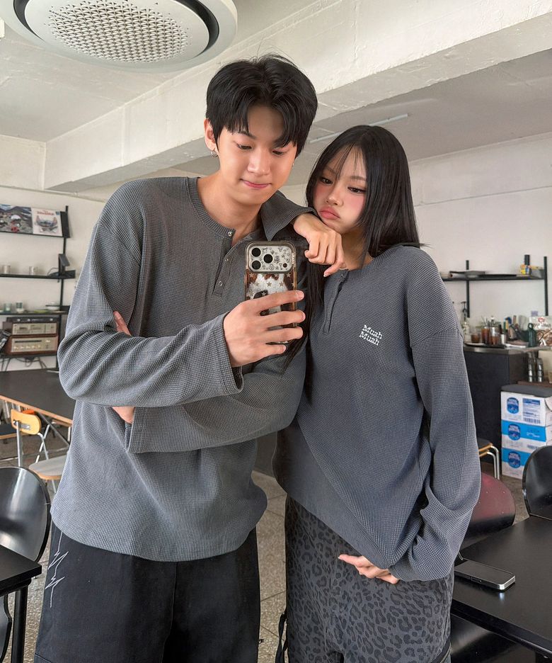 와플 피그먼트 헨리넥 긴팔티 [차콜]
