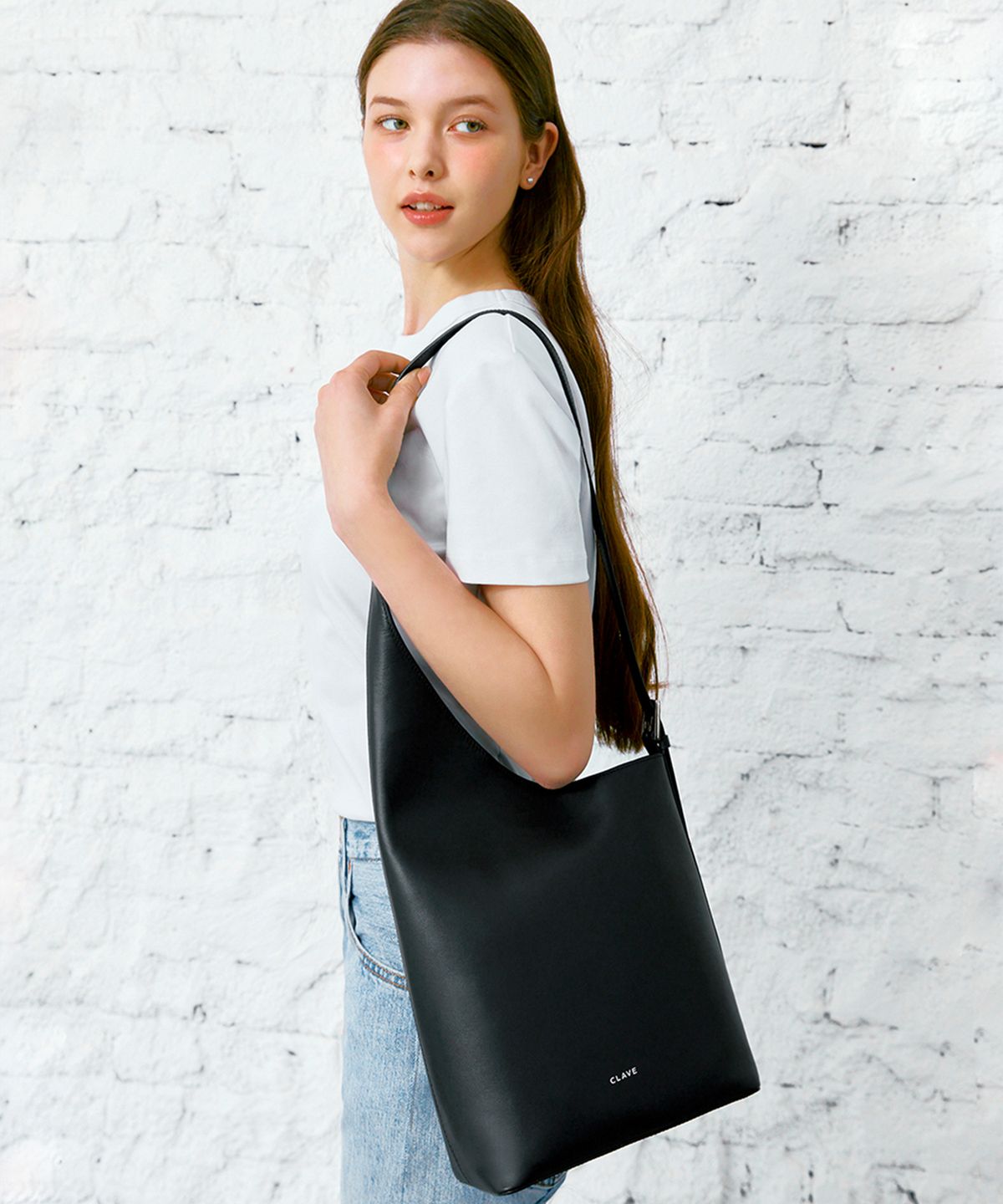 끌라베(CLAVE) 블레어 블랙 토트백 (BLAIR Black Tote Bag)