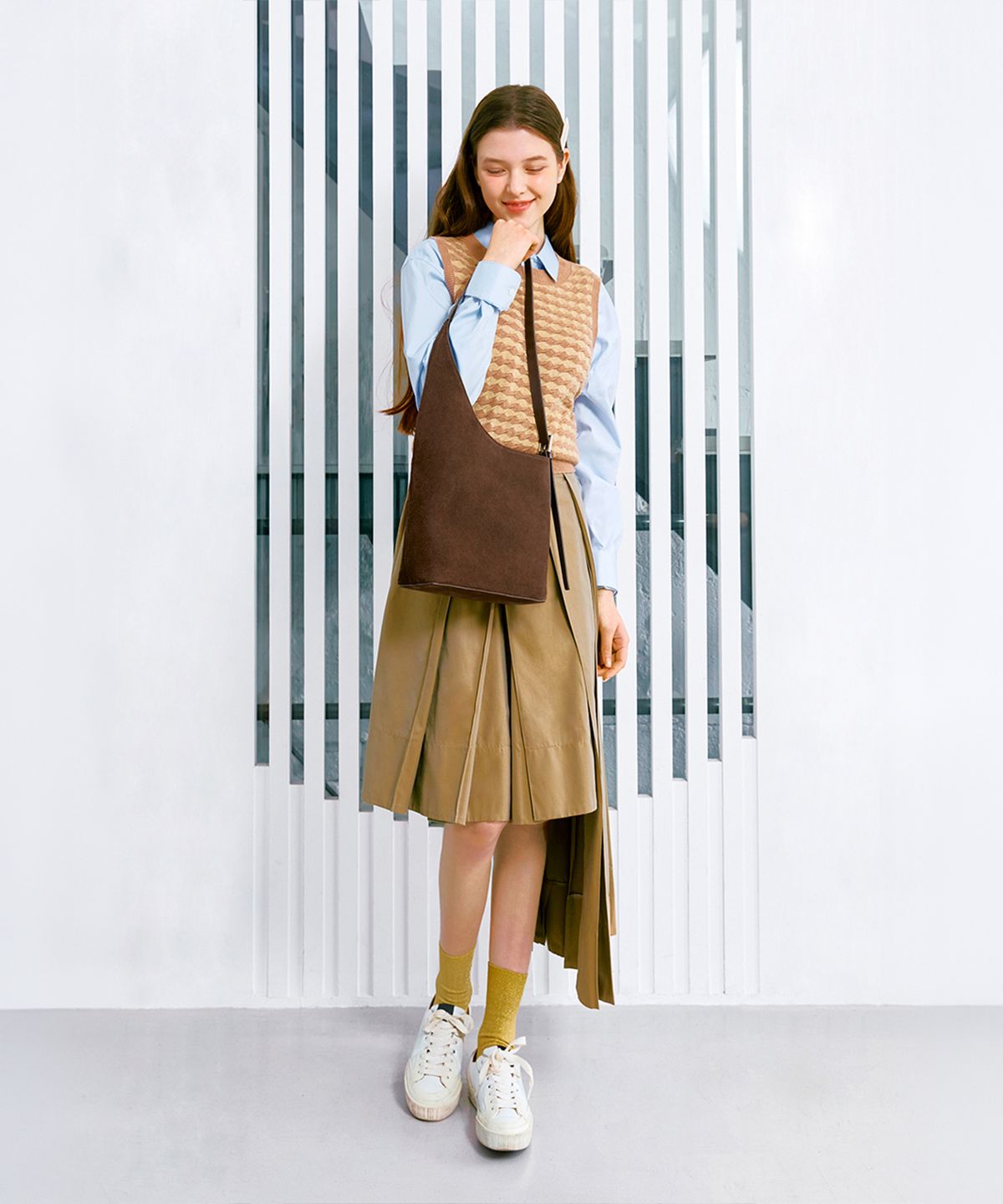끌라베(CLAVE) 블레어 스웨이드 브라운 토트백 (BLAIR Suede Brown Tote Bag)
