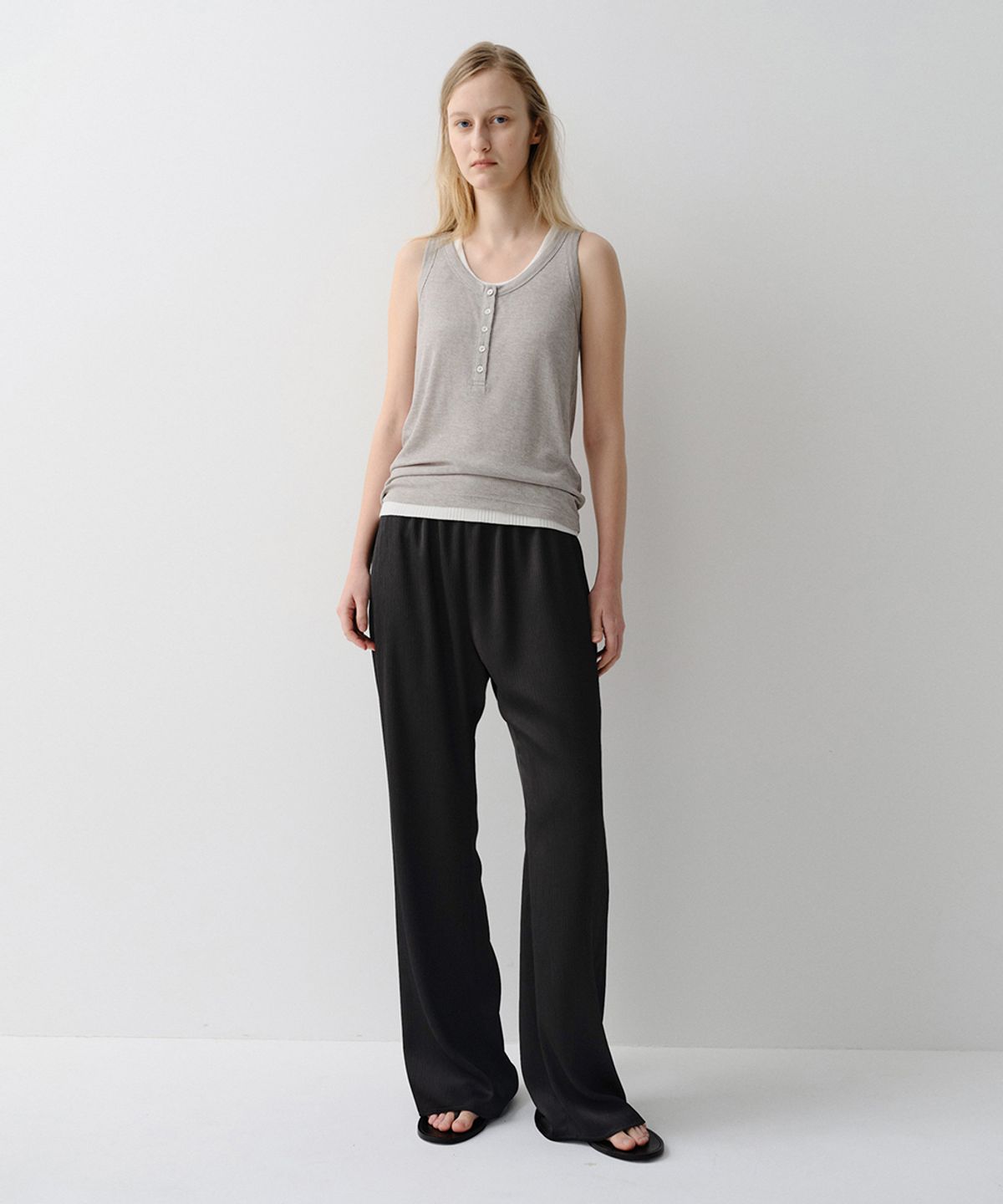 이아(EAAH) PLEATS BANDING PANTS (BLACK)