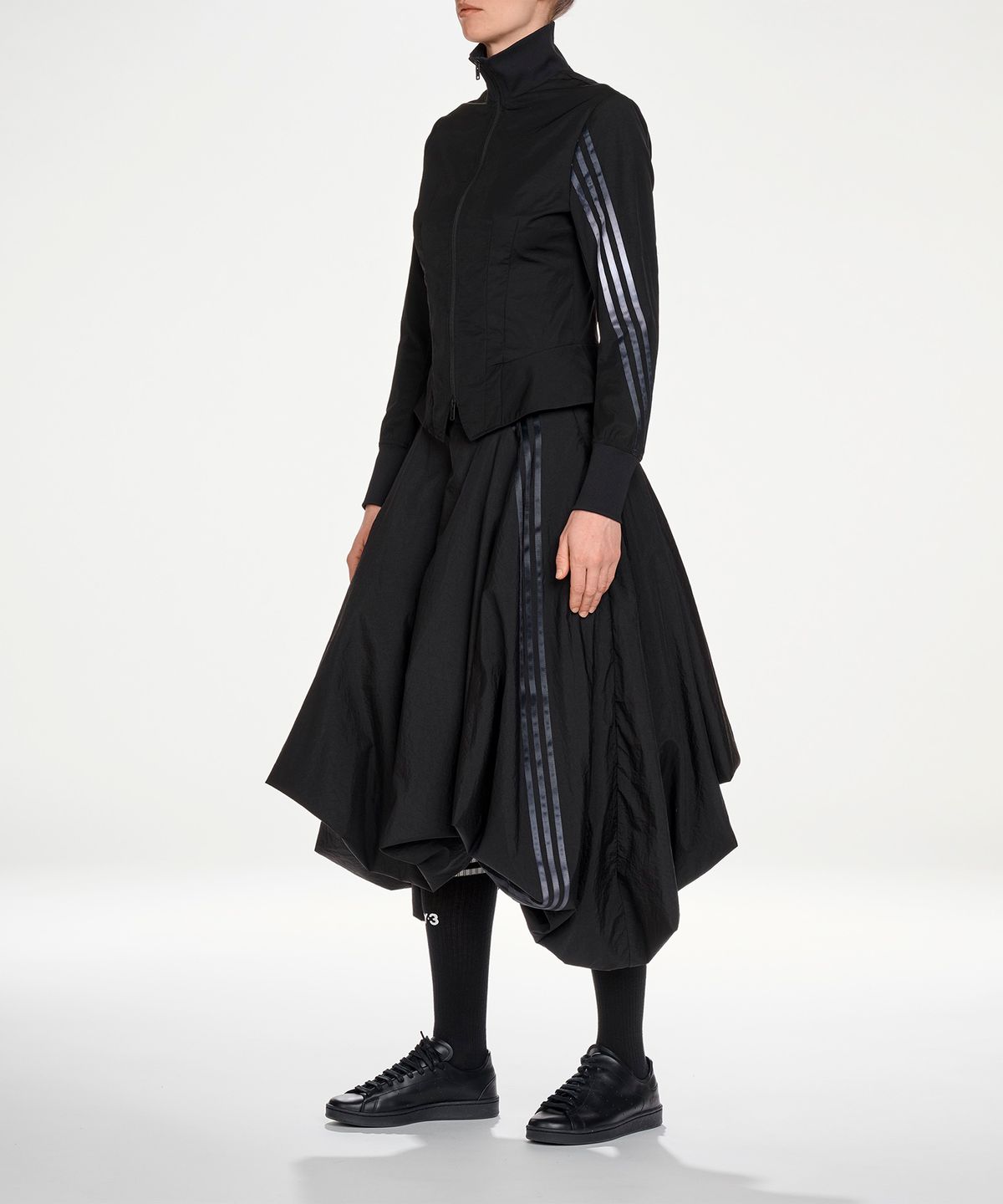 와이쓰리(Y-3) (W) 그라디언트 3S 나일론 트랙 탑 블랙 W GRD 3S NYL TT BLACK