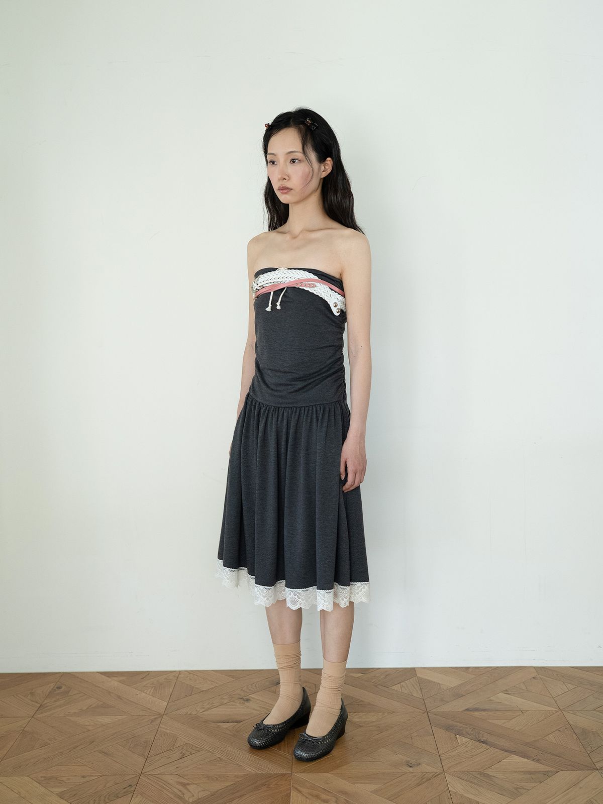 온스카(ONSKA) 2 WAY LACE TUBE SKIRT (CHARCOAL)