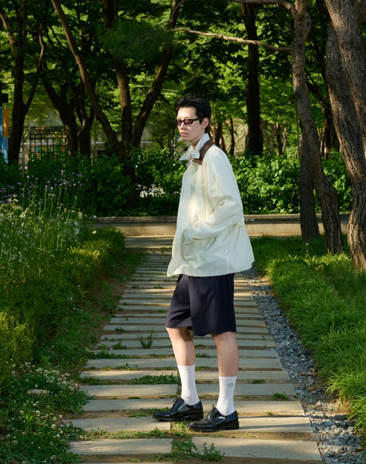 오디너리피플(ORDINARY PEOPLE) RE : LEATHER COLLAR FRENCH SHACKET [WHITE]