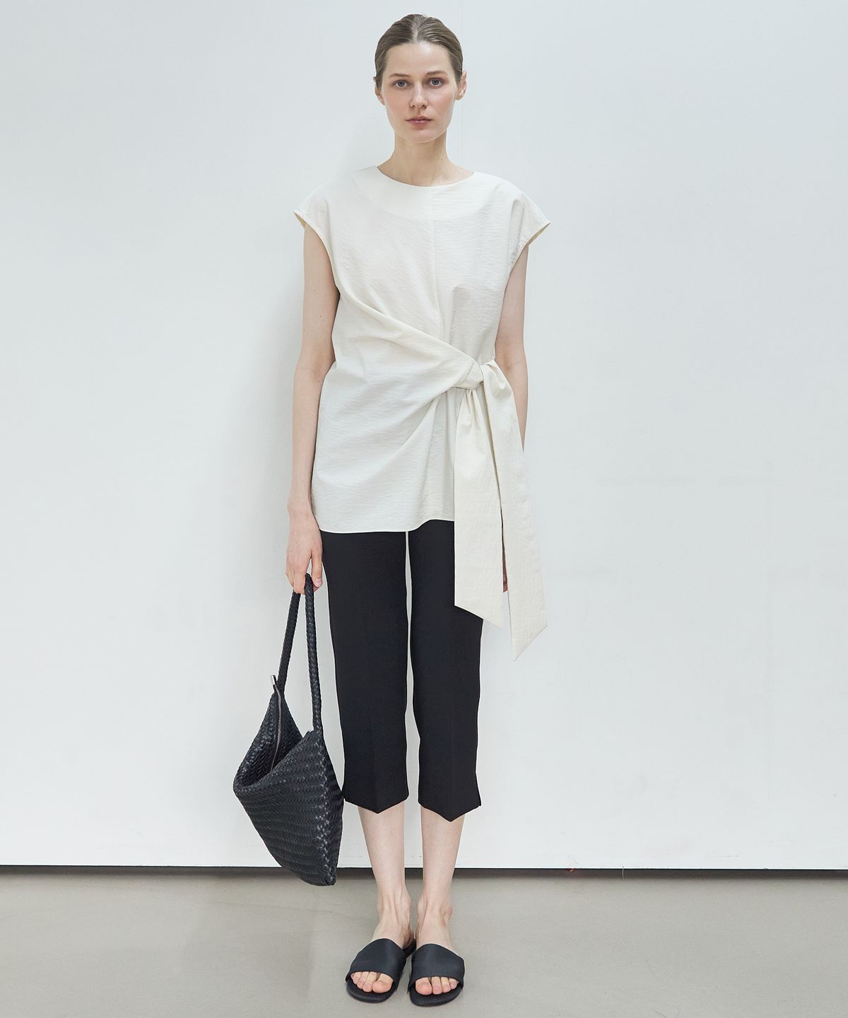 누토프(NUTOFFE) Vine Blouse_Light Beige