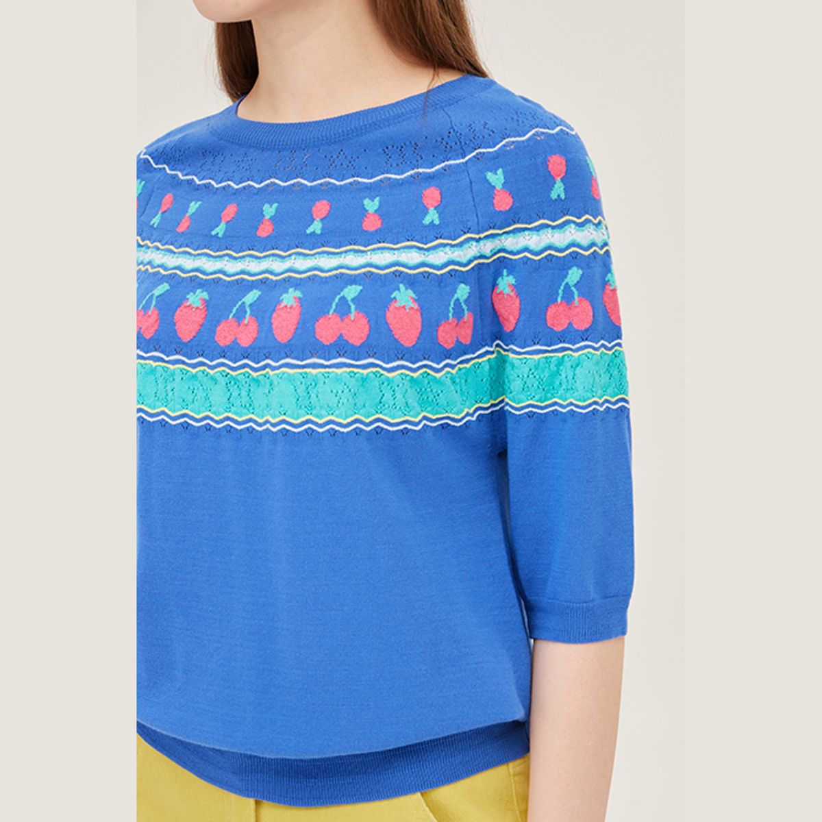 베네통(BENETTON) 베리 자카드 반팔 니트 _BAKP59531BL