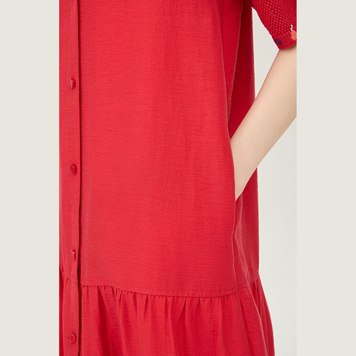베네통(BENETTON) 니트 커프스 오픈 카라 원피스_BAOP56531RD