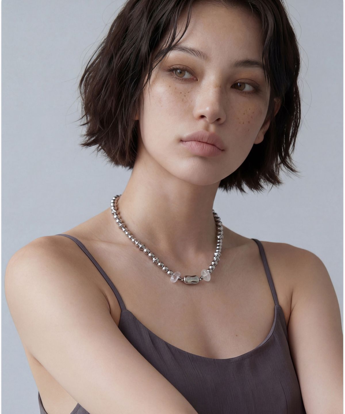 파르피니(PARPINI) 써지컬 스틸 볼 클리어 쿼츠 포인트 네크리스
