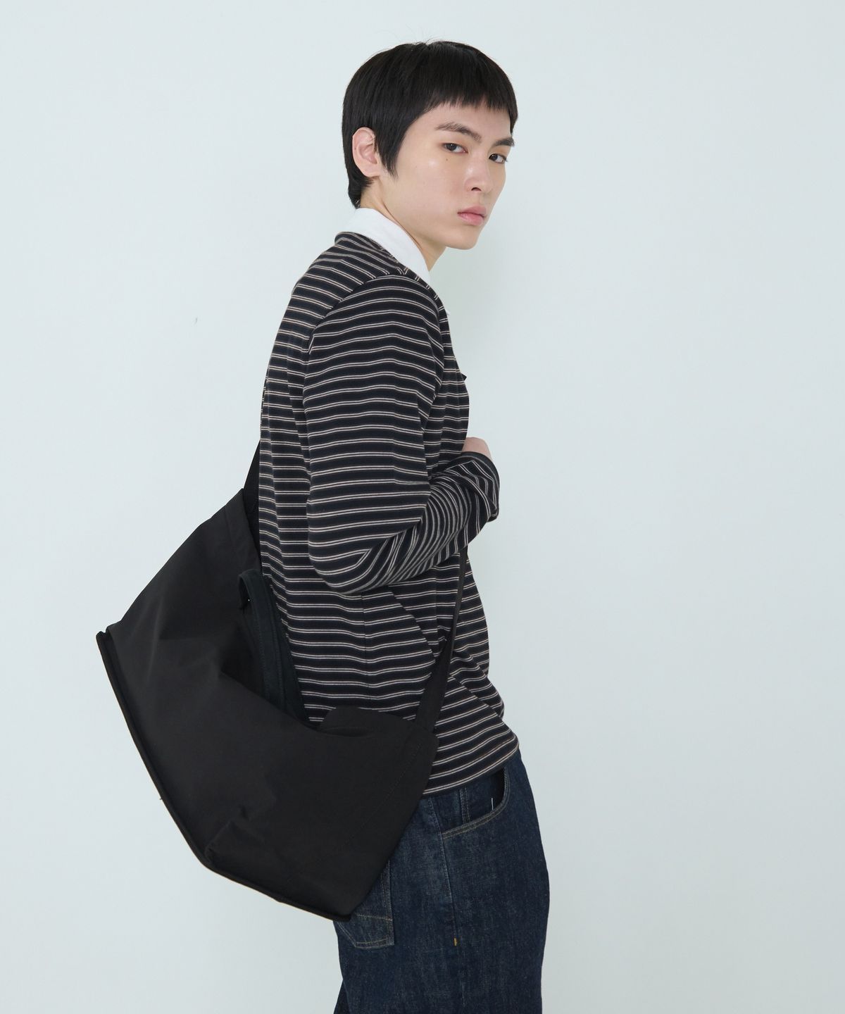 더씽인데어데어(THE THING IN THEIR THERE) Narrow Stripe Rugby Shirts Black