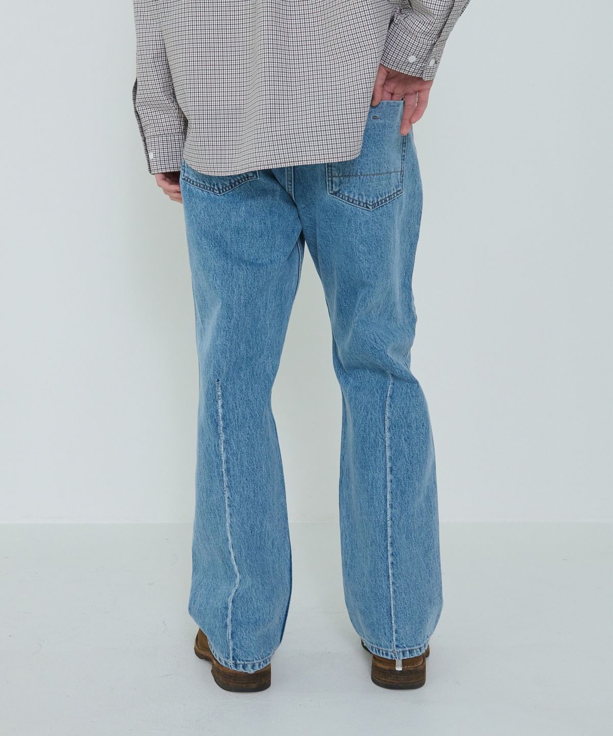 더씽인데어데어(THE THING IN THEIR THERE) Signature Denim Washed Blue