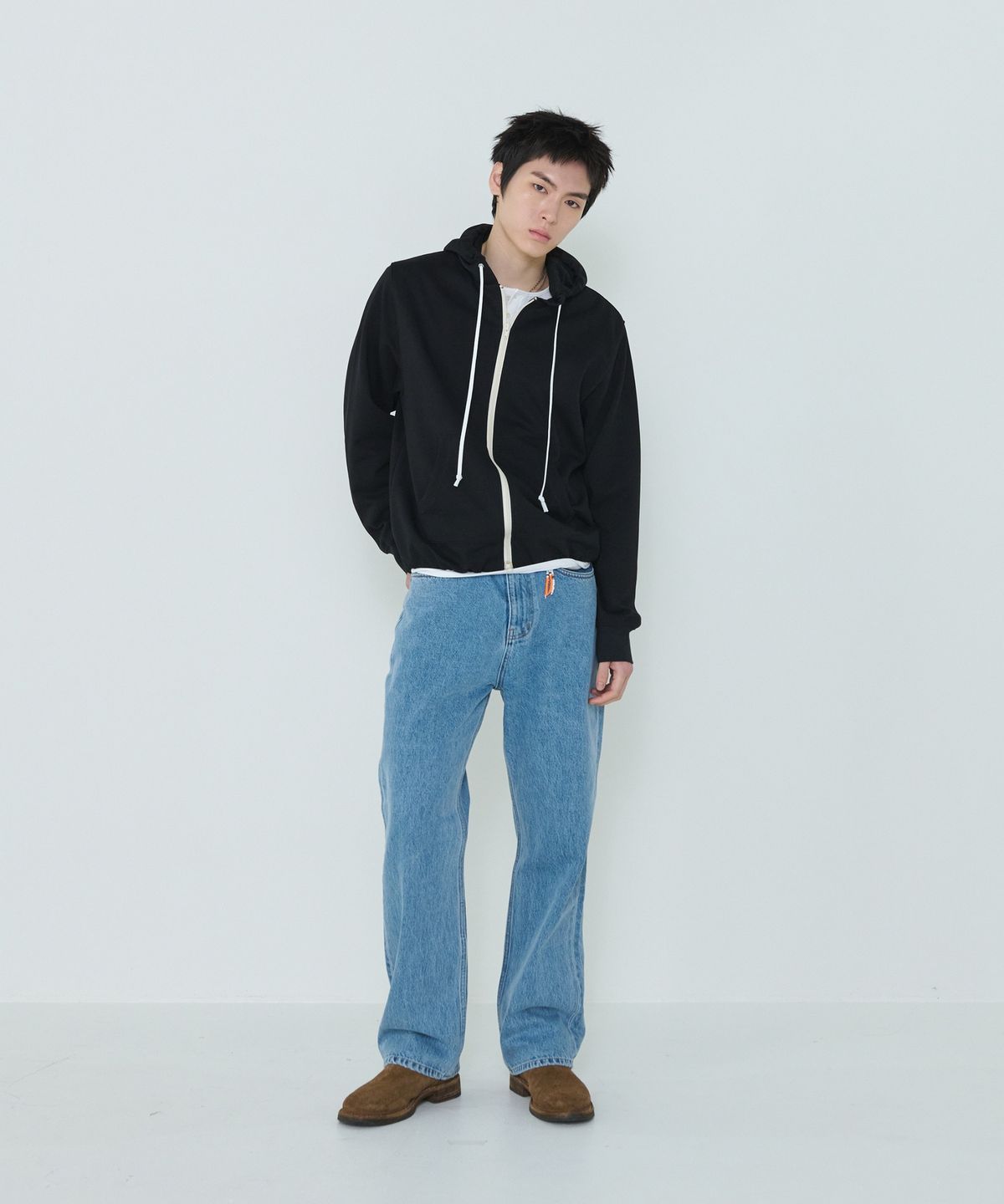 더씽인데어데어(THE THING IN THEIR THERE) Signature Denim Washed Blue