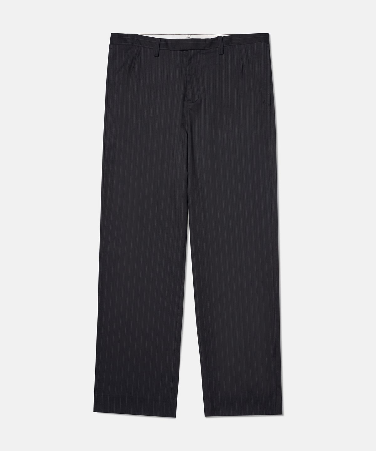 더씽인데어데어(THE THING IN THEIR THERE) Fine Pinstripe Straight Wide Slacks Black