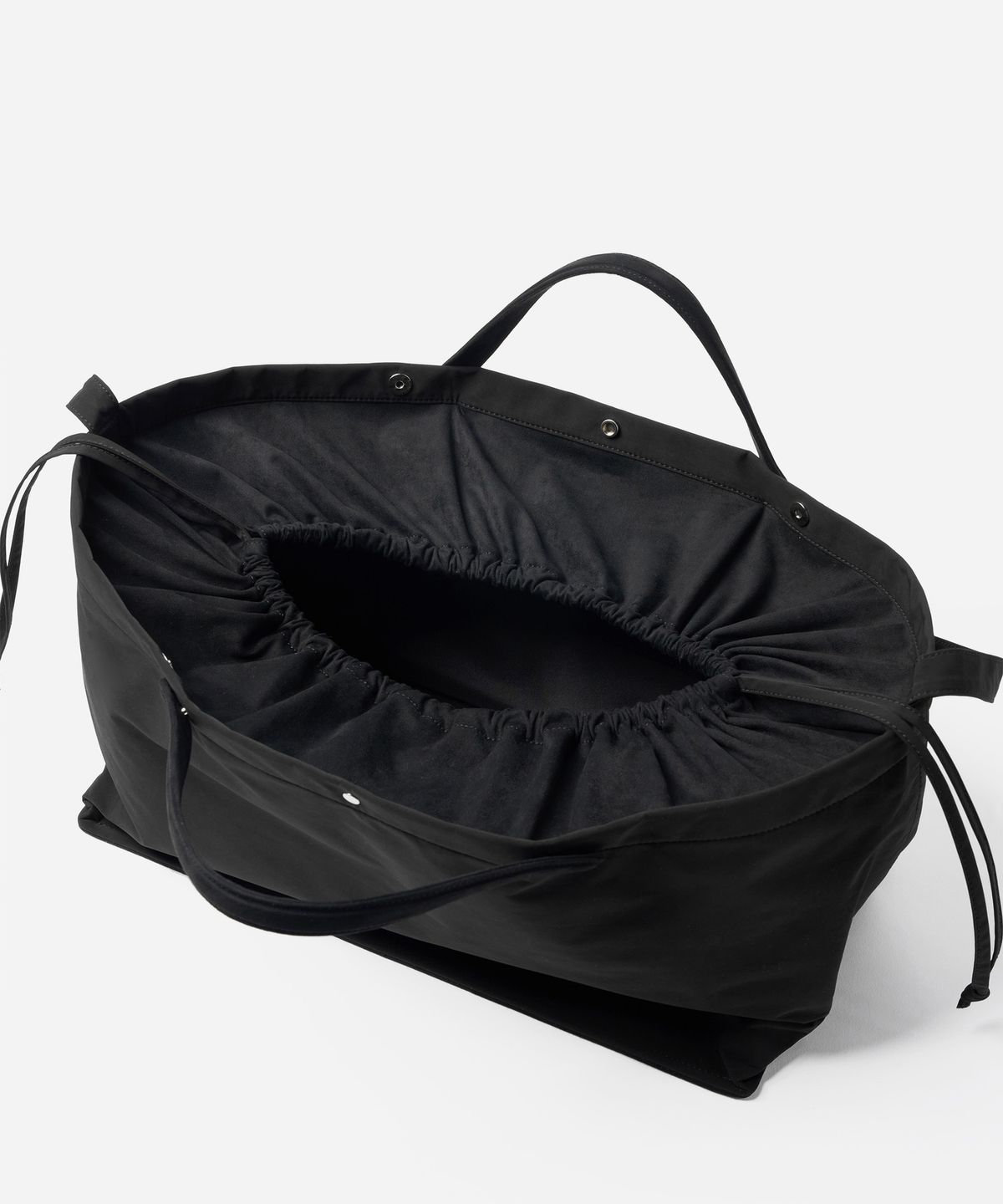 더씽인데어데어(THE THING IN THEIR THERE) Boat Tote Bag Black
