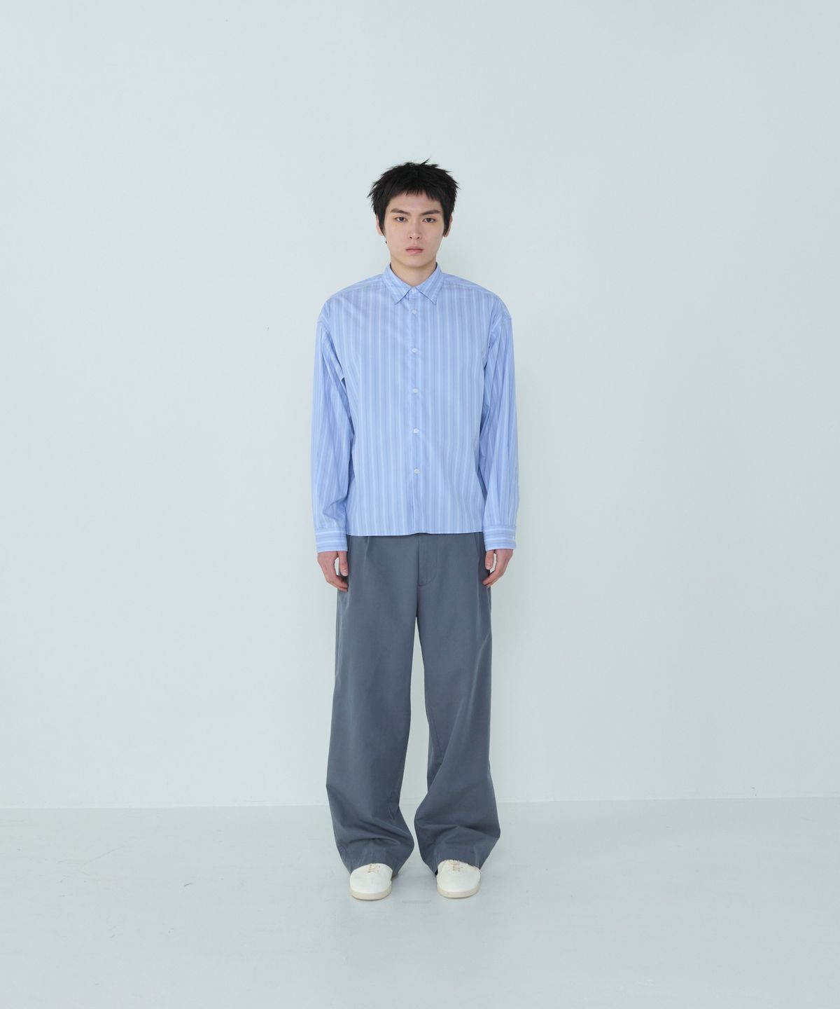 더씽인데어데어(THE THING IN THEIR THERE) Considered Stripe Shirt