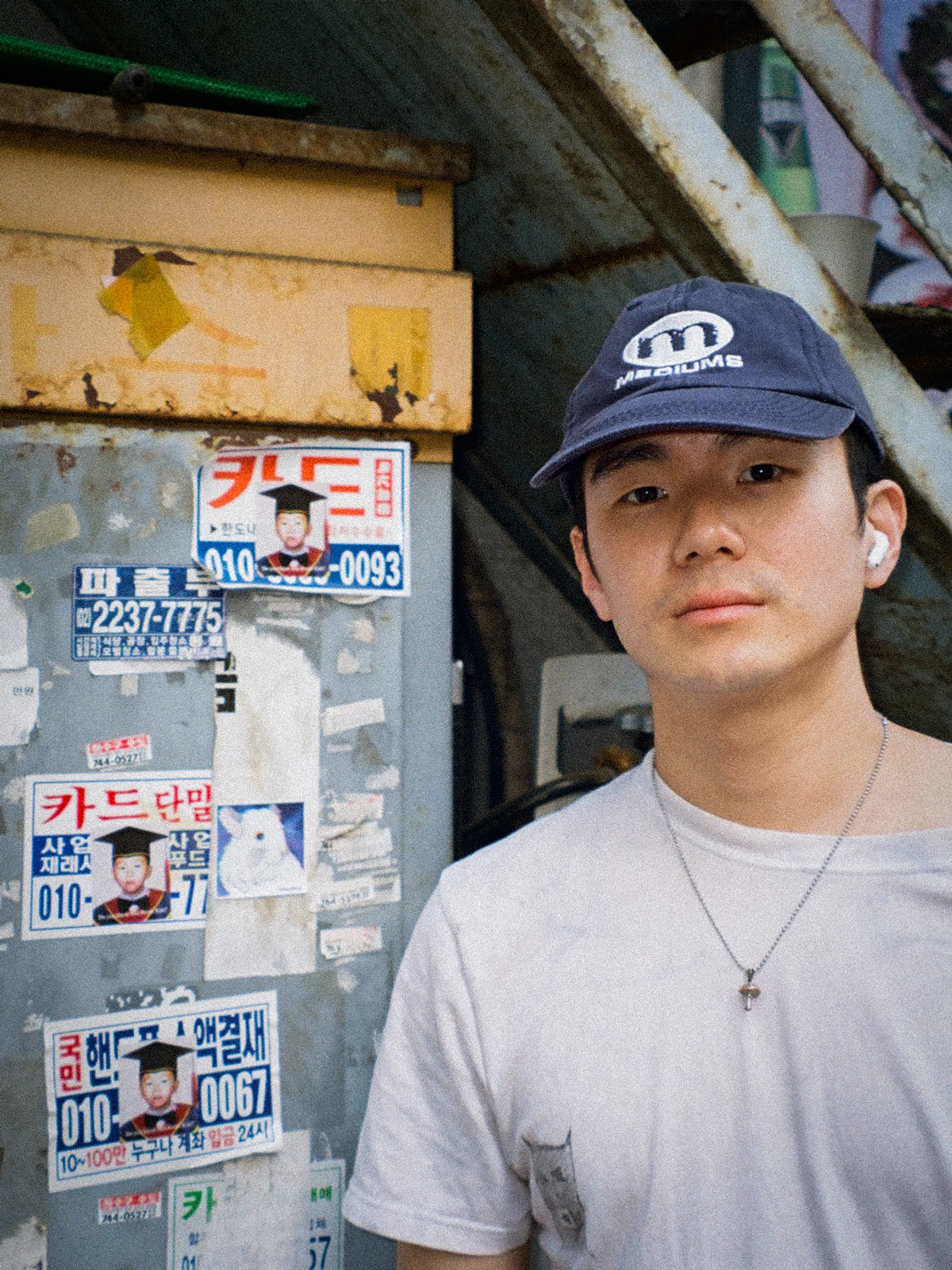 미디엄스(MEDIUMS) Tour Logo Cap - Navy (투어 로고 캡 - 네이비)