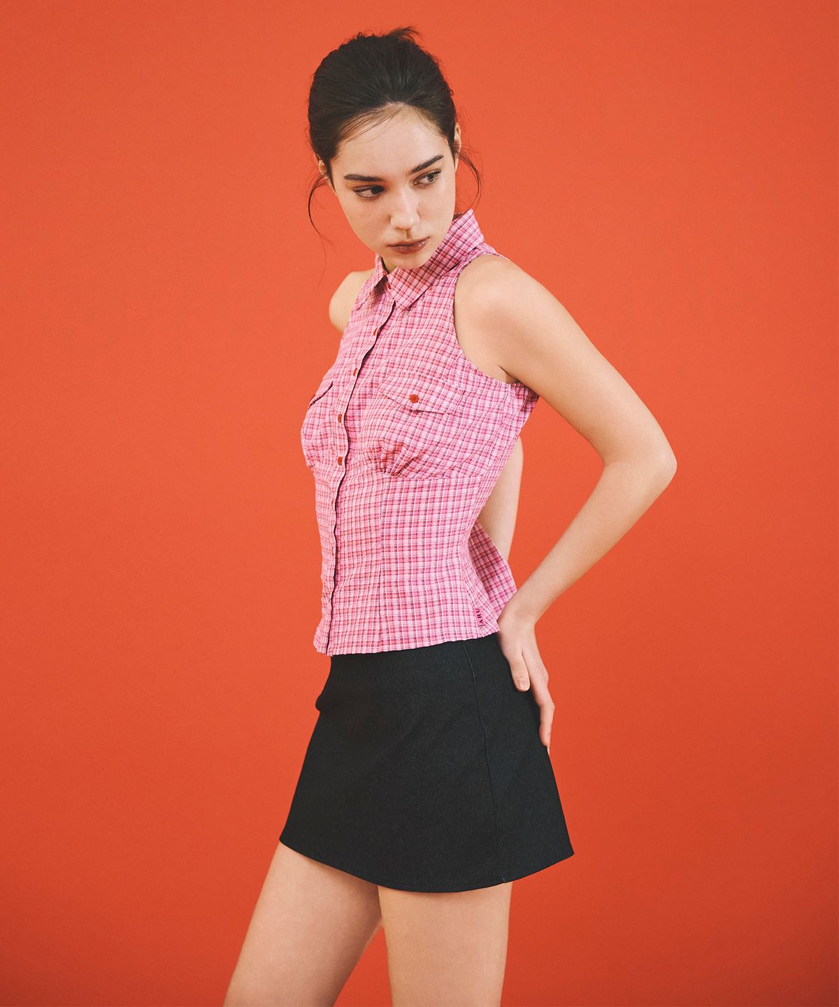 에이알유(A.R.U) CHECK SLEEVELESS SHIRT