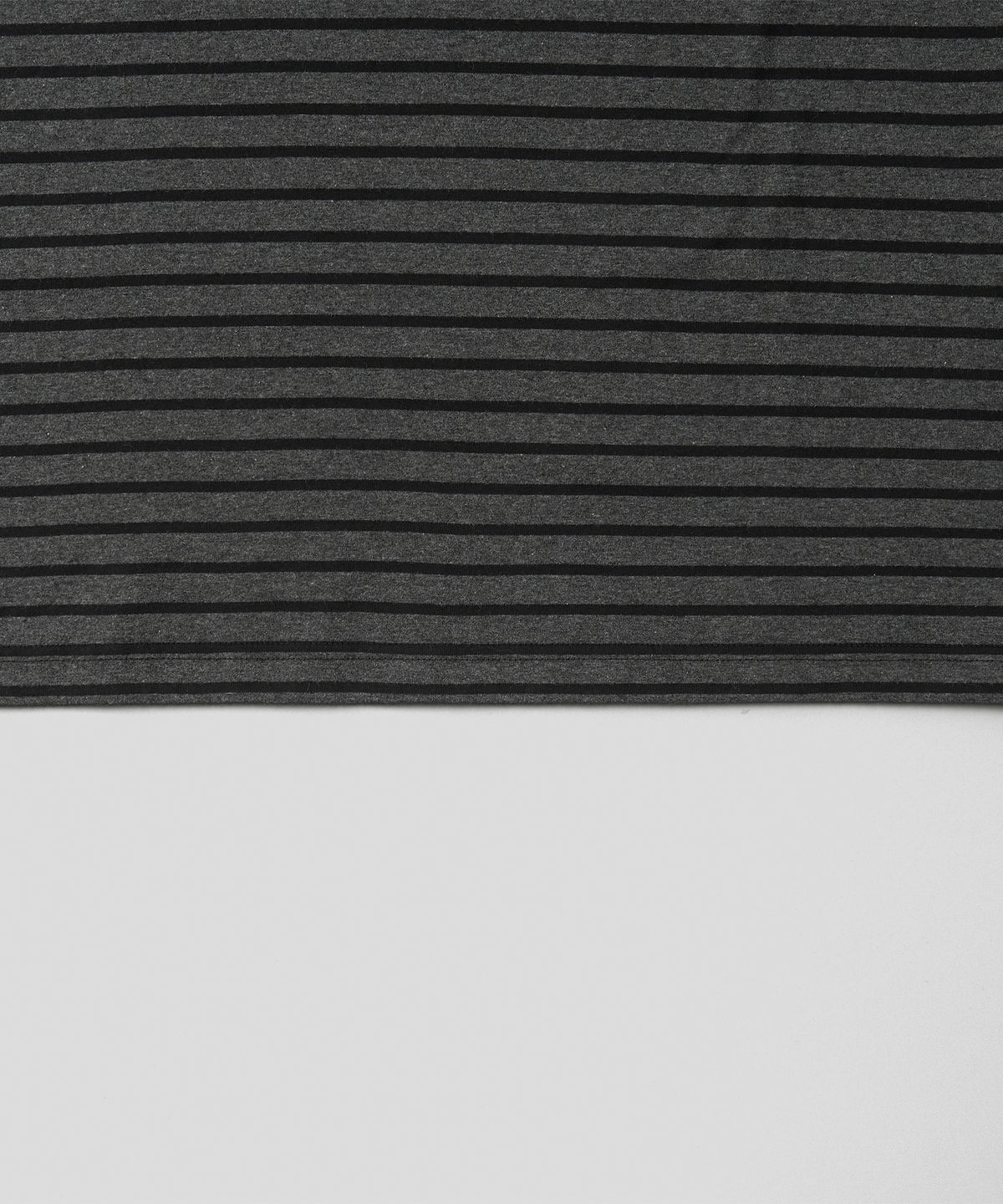 엑스컨테이너(EXCONTAINER) [크롭] 리브드 스트라이프 하프 링거 티셔츠 (CHARCOAL GREY)
