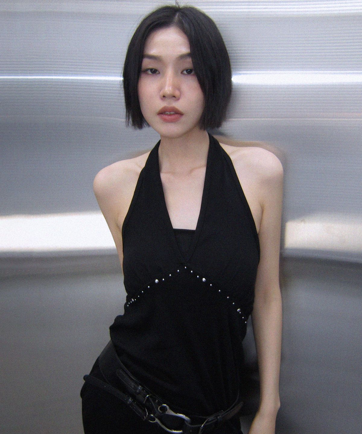 그로우하이드(GROWHIDE) 코이 스터드 홀터넥 미니 원피스_블랙