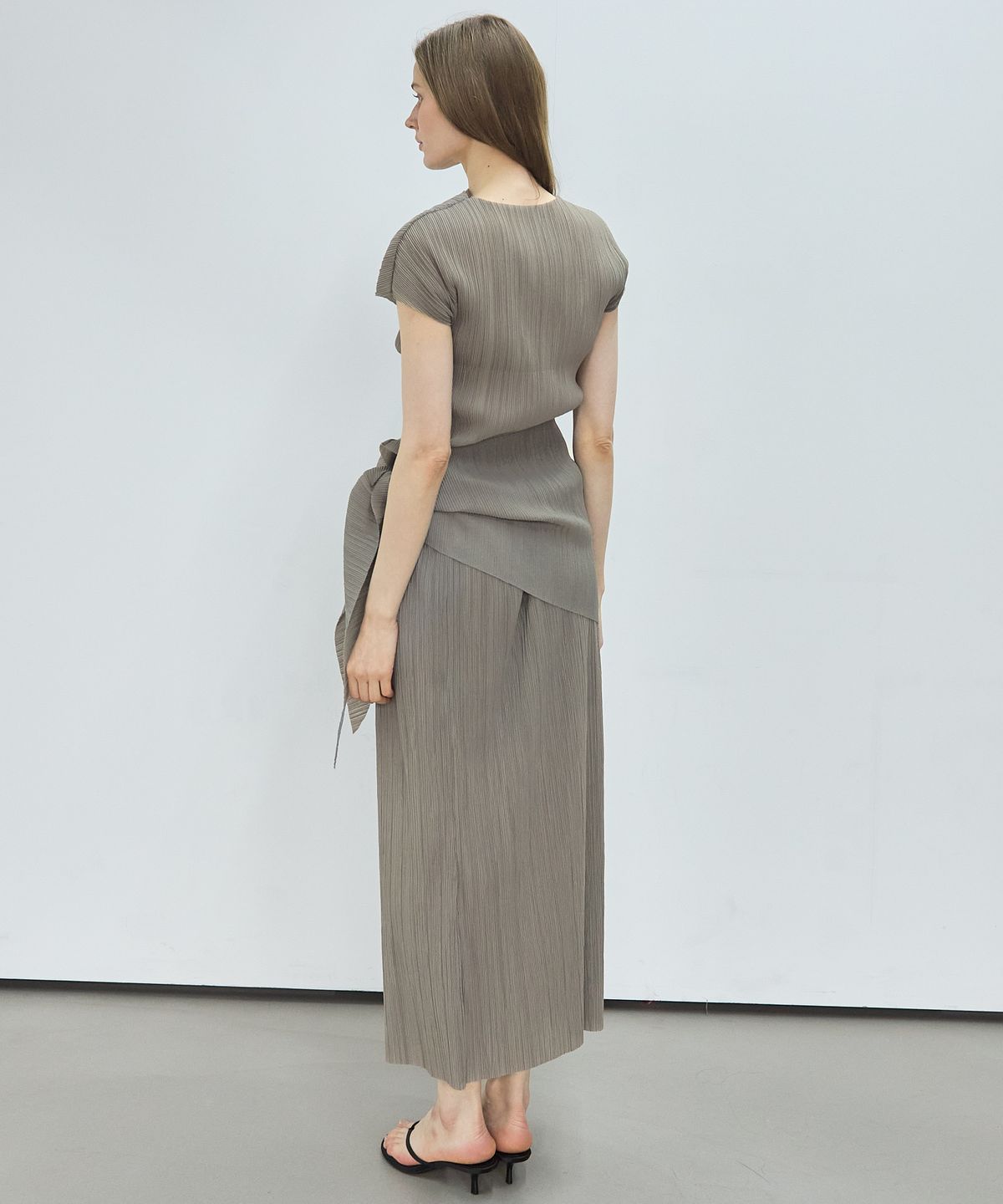 누토프(NUTOFFE) Pleated wrap Set_Etoupe
