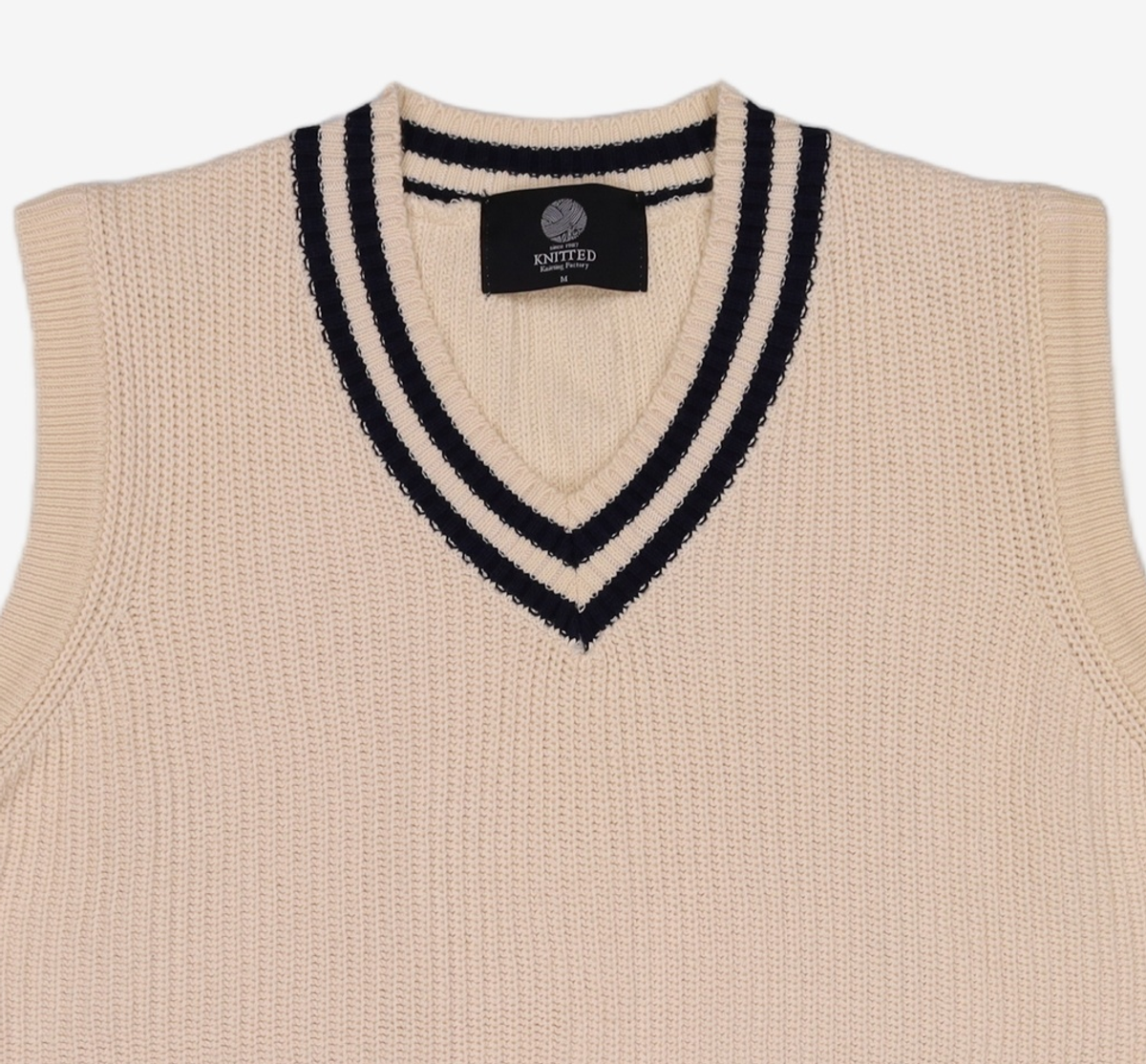 니티드(KNITTED) 베스트 M