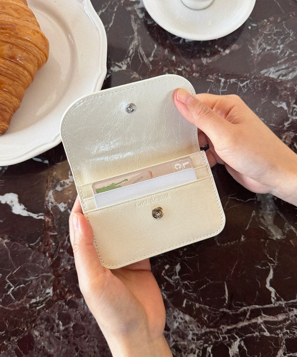 꼬떼드무아(COTEDEMOI) Ecrin card wallet - Cream