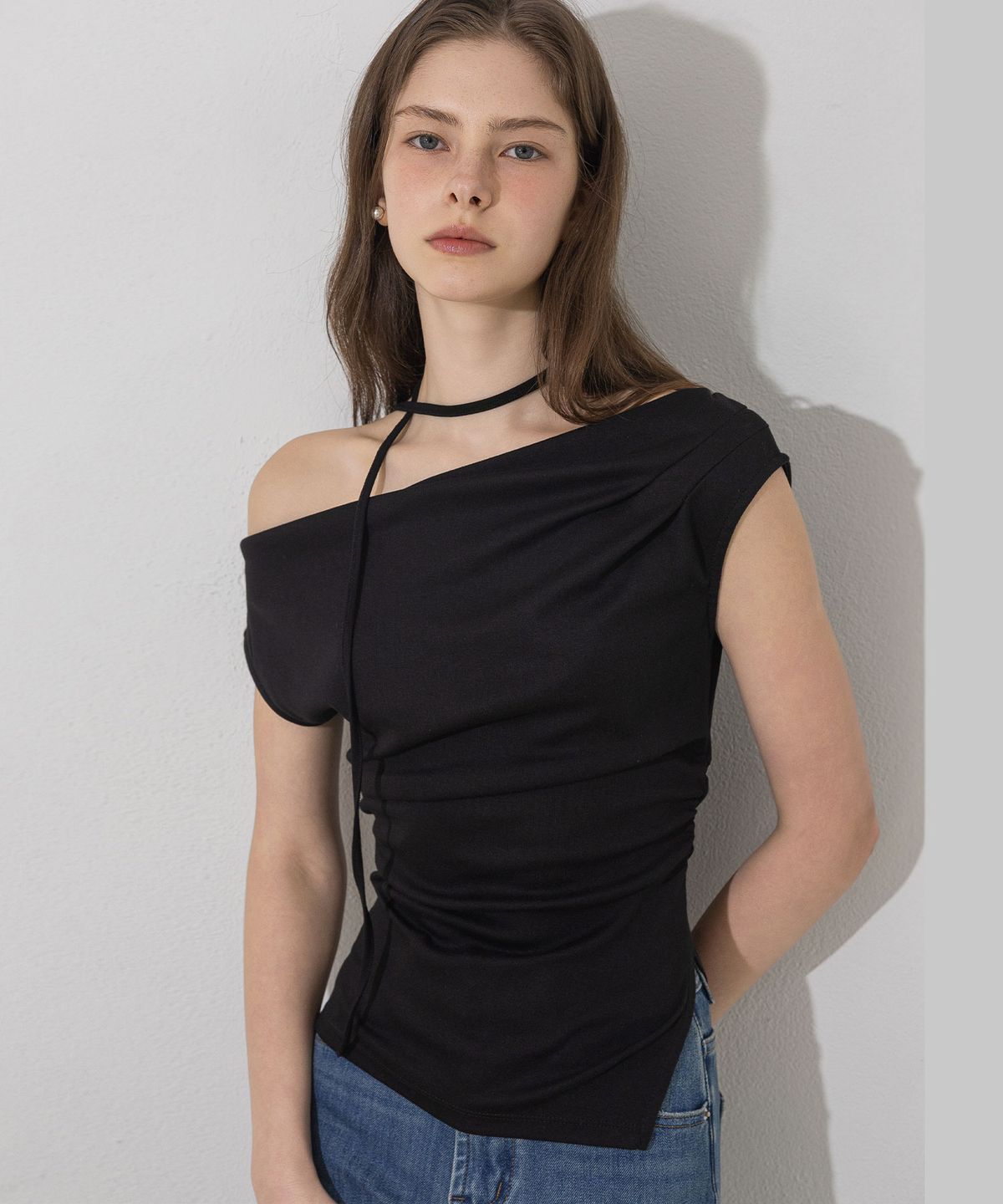 로트르드민(LAUTREDE MIN) Summer draped Black T shirts