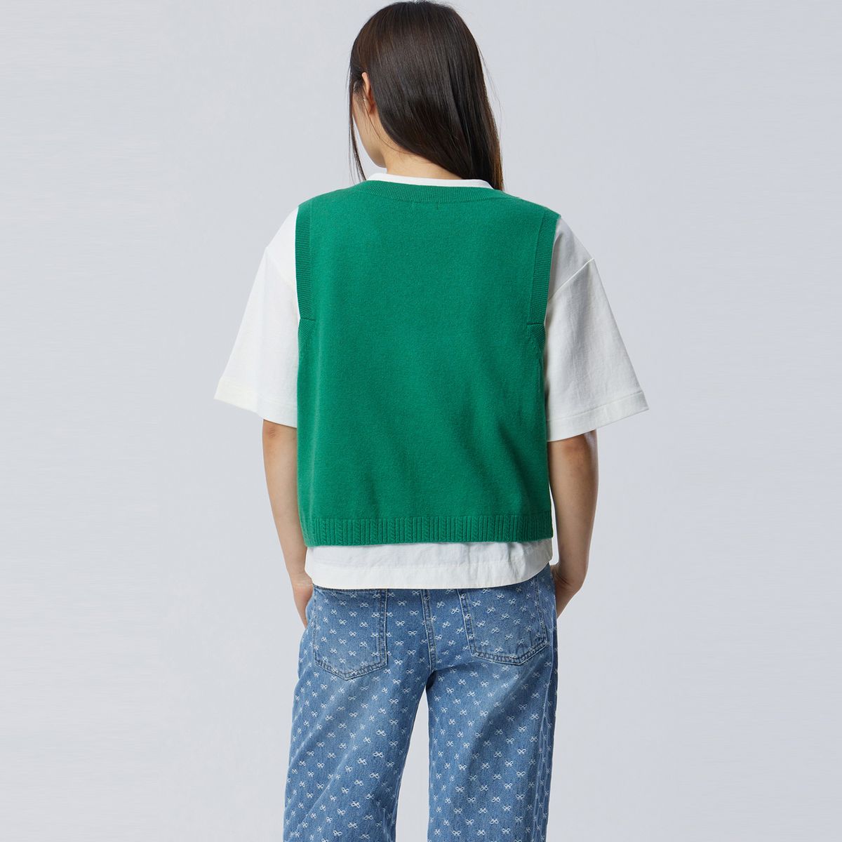 베네통(BENETTON) 스티치 브이넥 니트 베스트_BAKV01611GN