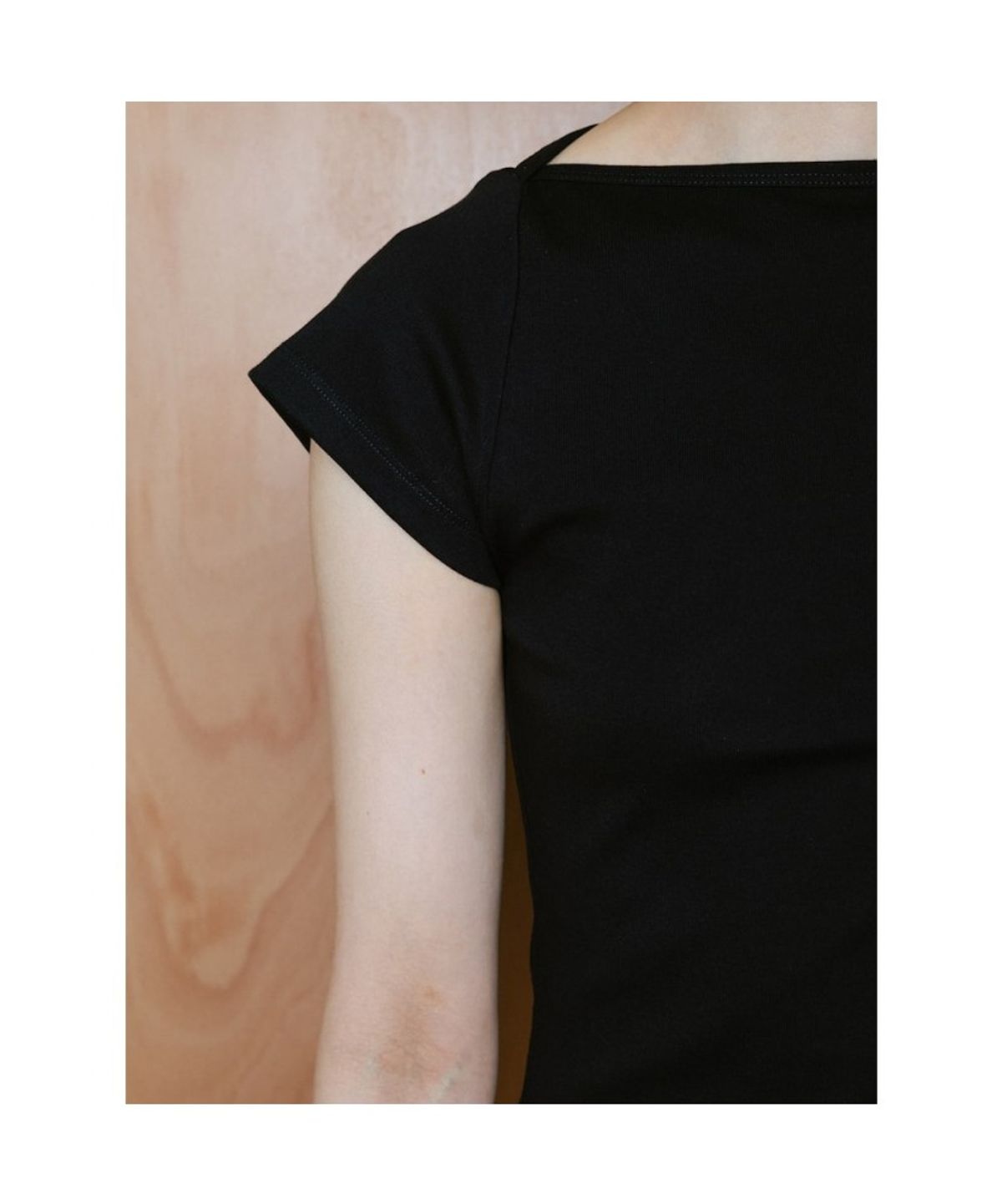 디애퍼처(THE APERTURE) Senago Top  Black (TA6442A045)