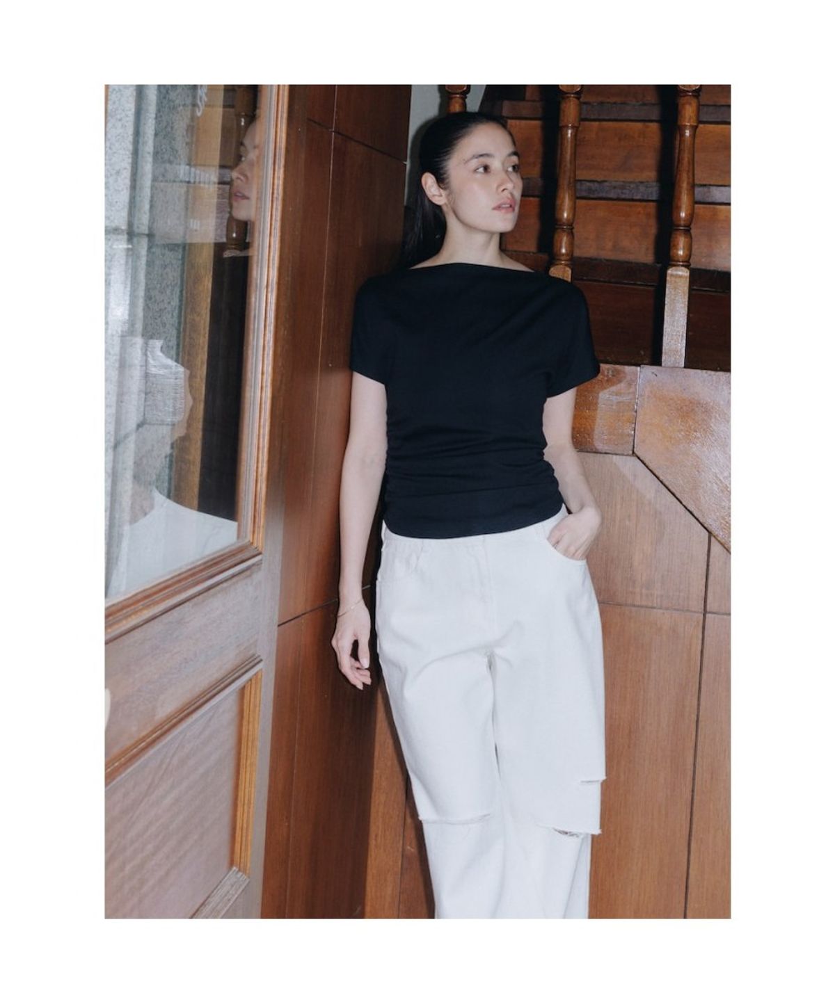 디애퍼처(THE APERTURE) Keith Boat Neck Top  Black (TA6742A035)