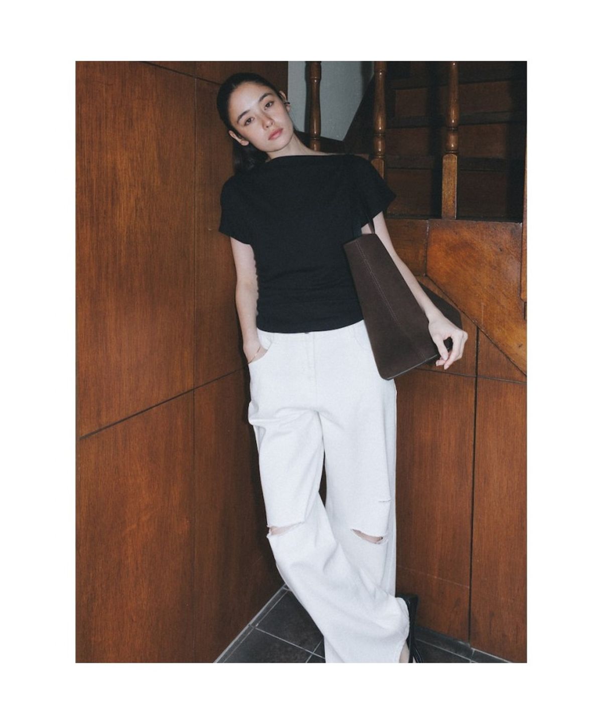디애퍼처(THE APERTURE) Keith Boat Neck Top  Black (TA6742A035)