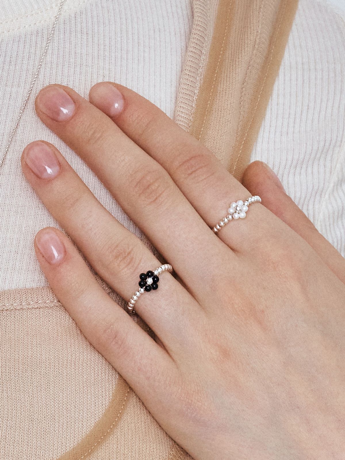 헤이(HEI) [sv925] color flower ball ring (Pearl/Black/Red)