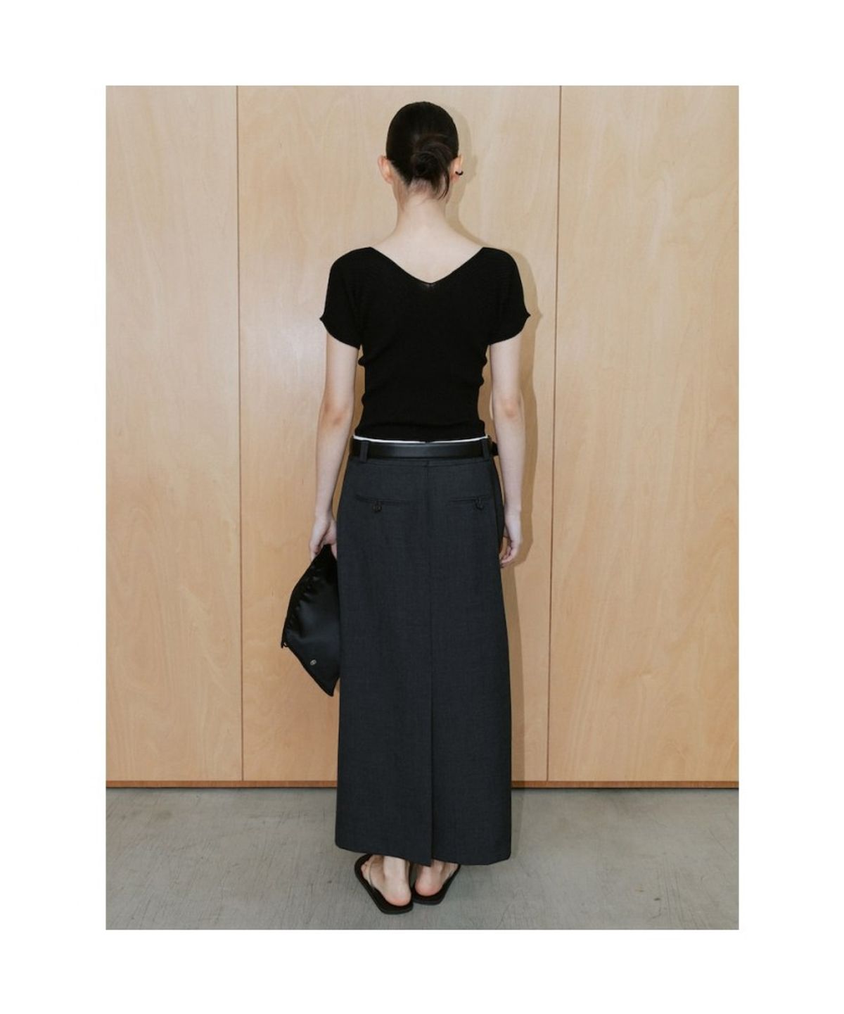 디애퍼처(THE APERTURE) Delia Short Sleeve Knit Top  Black (TA6451A015)