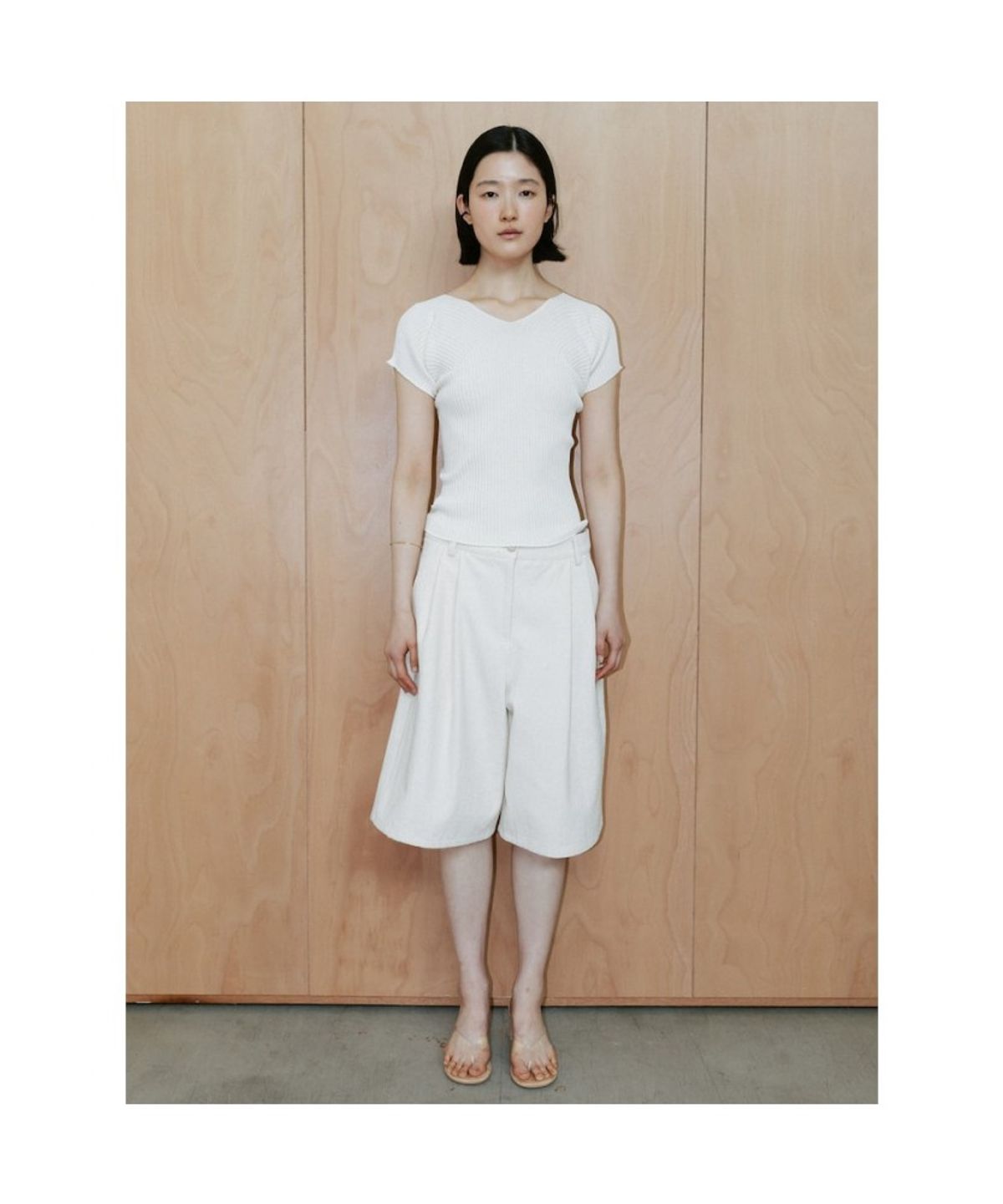 디애퍼처(THE APERTURE) Delia Short Sleeve Knit Top  Beige (TA6451A01A)