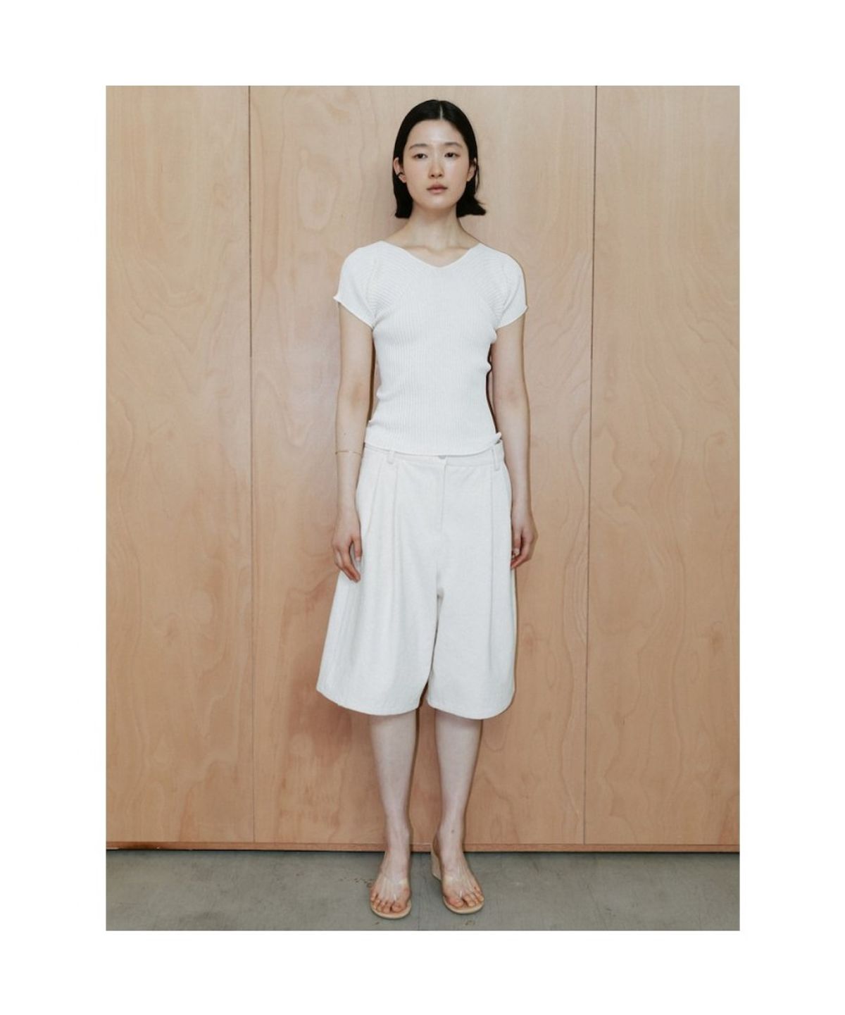 디애퍼처(THE APERTURE) Delia Short Sleeve Knit Top  Beige (TA6451A01A)
