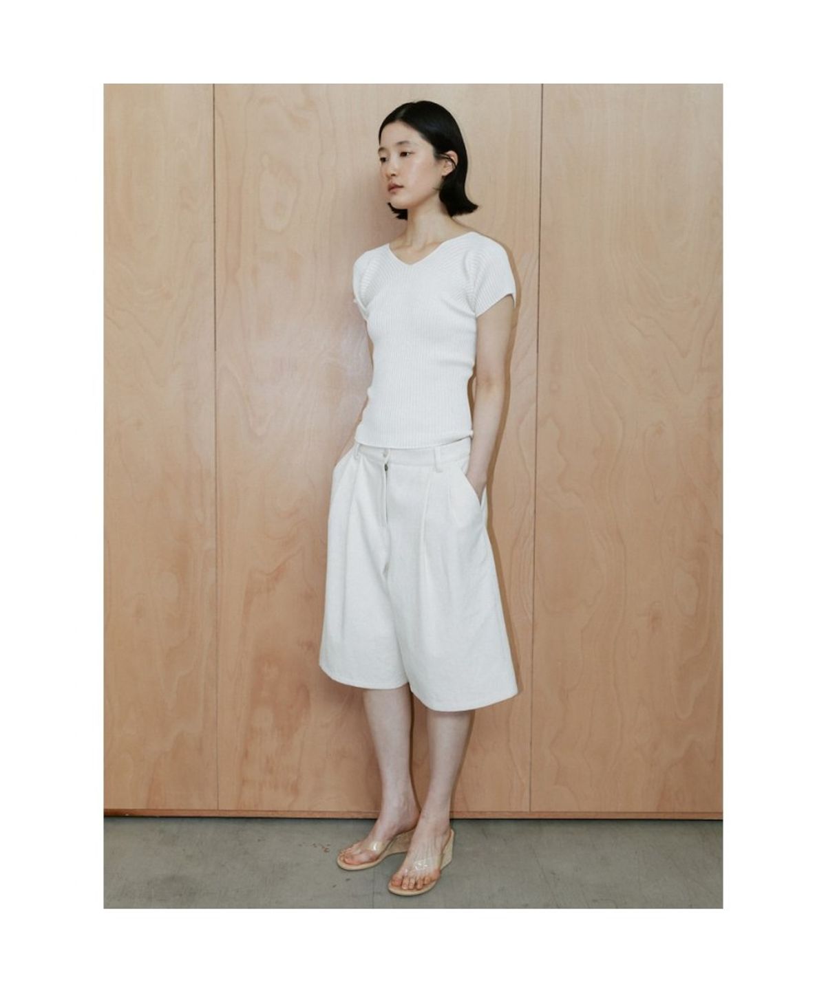 디애퍼처(THE APERTURE) Delia Short Sleeve Knit Top  Beige (TA6451A01A)
