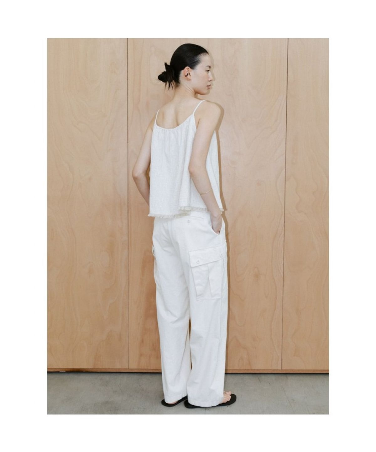 디애퍼처(THE APERTURE) Cotton Baker Pants  Ivory (TA6421A010)