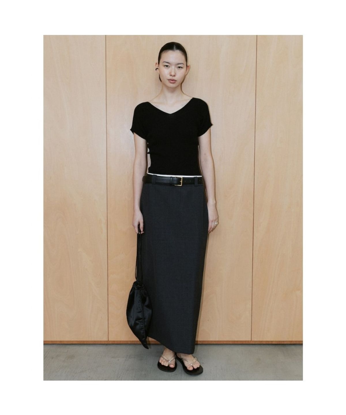 디애퍼처(THE APERTURE) Bo H Line Skirt  Grey (TA6427A073)