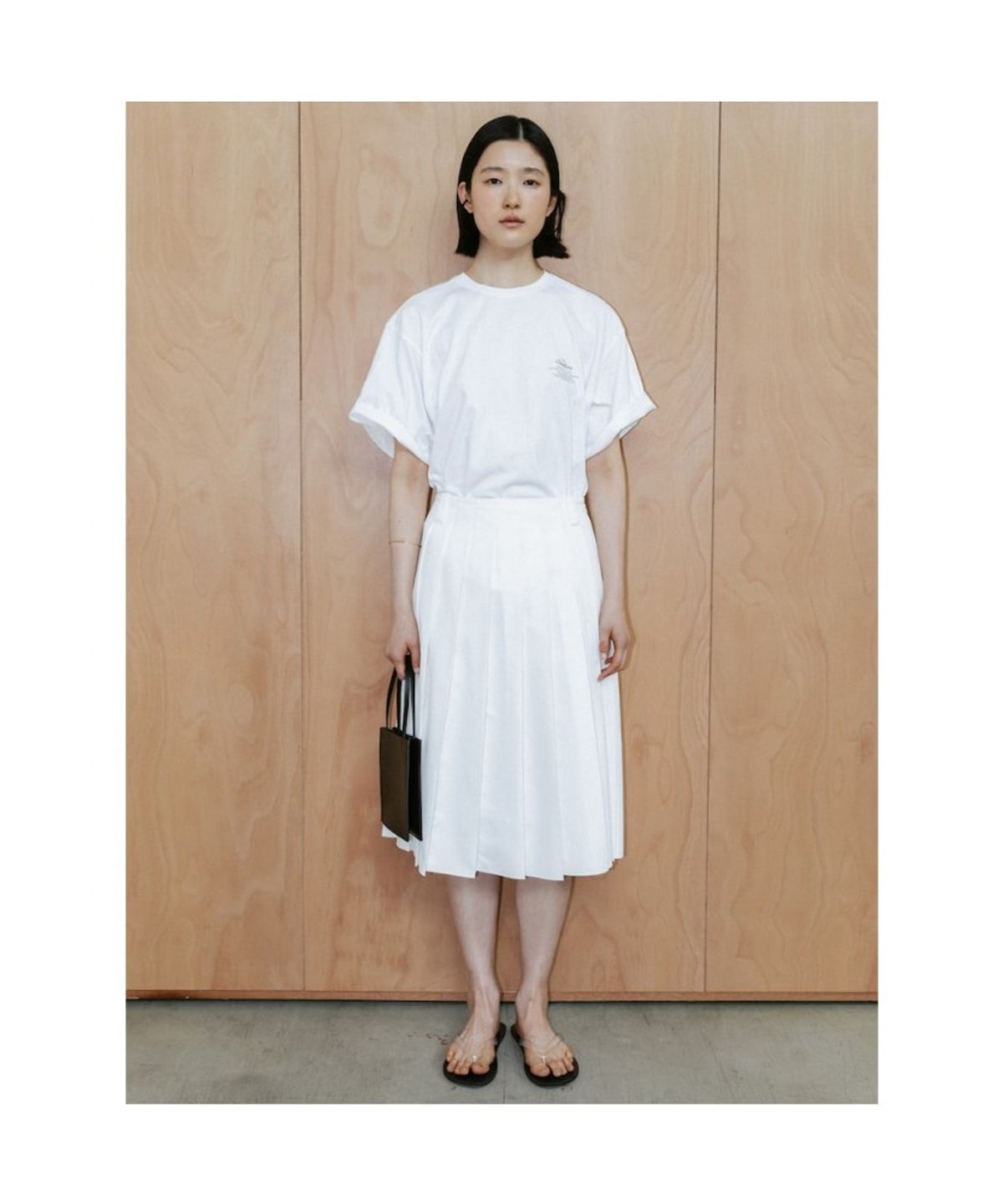 디애퍼처(THE APERTURE) 90S Cotton Pleated Skirt  White (TA6227A051)