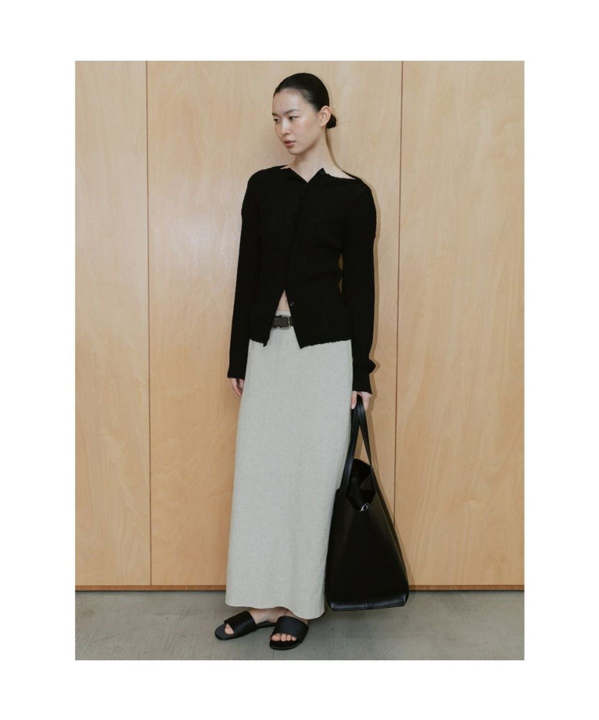 디애퍼처(THE APERTURE) Linen Troia H Line Skirt  Ivory (TA6427A100)